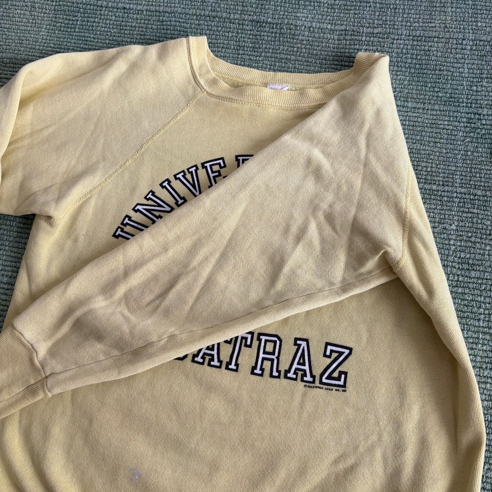 Vintage Vintage 1970s 80s University of Alcatraz parody crewneck Size US M / EU 48-50 / 2 - 8 Thumbnail