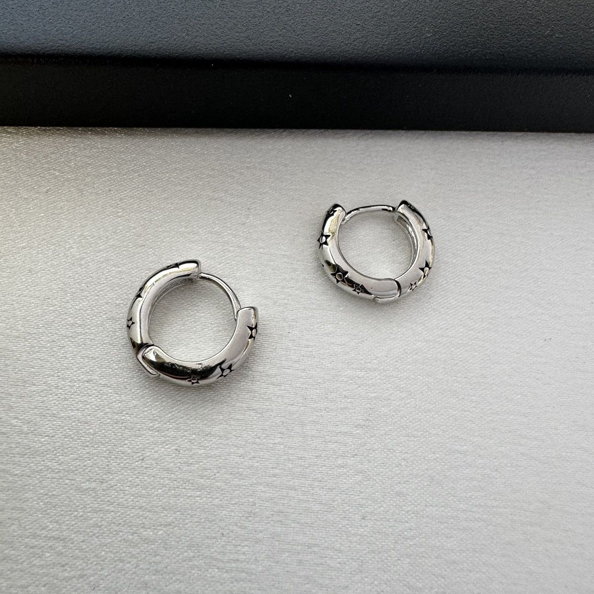 Other 11mm Star Small Hoop Earrings for Men Women Size ONE SIZE - 1 Thumbnail
