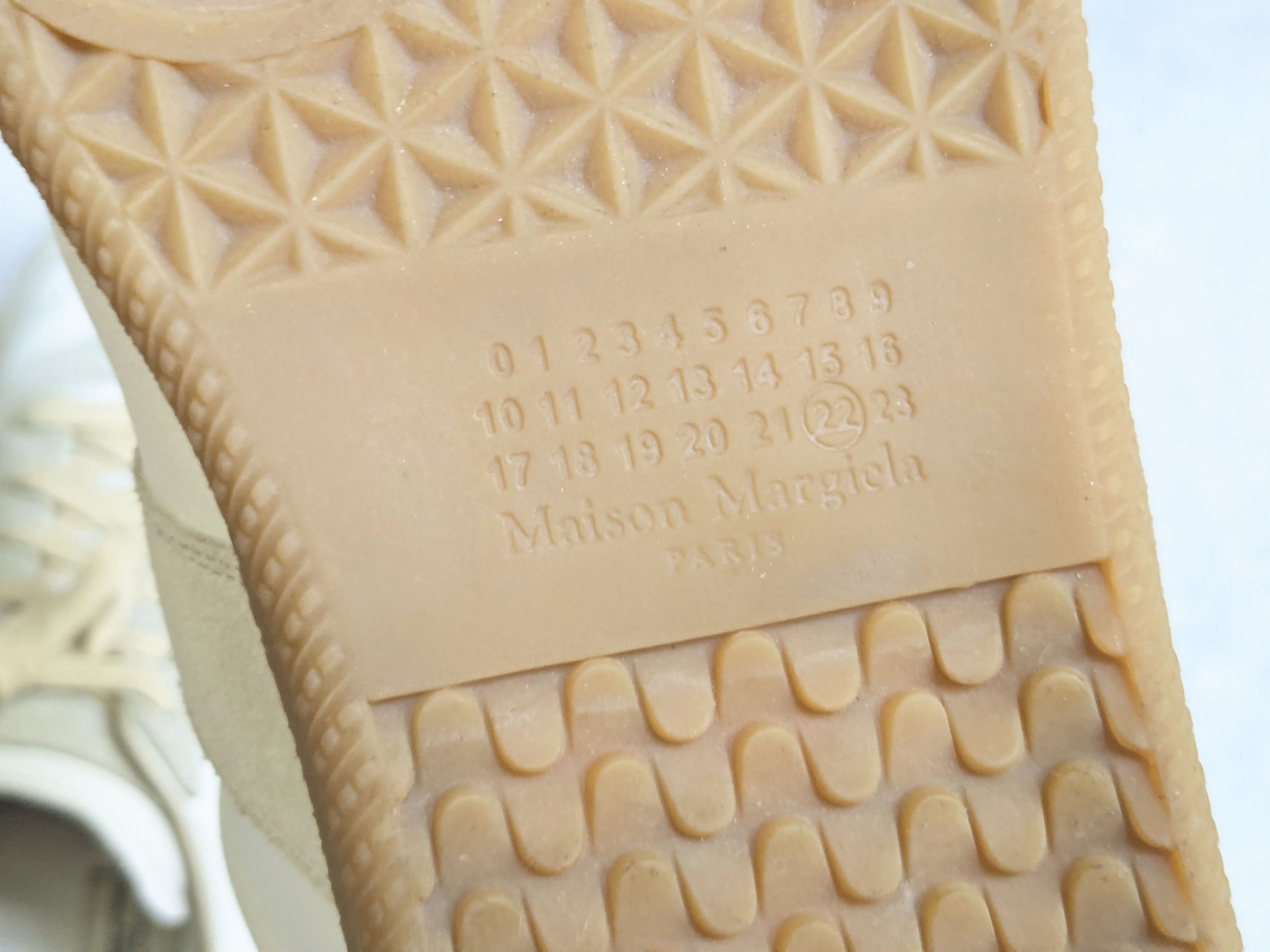 Maison Margiela Maison Margiela Replica GAT Sneakers White Gray 11 44 Gum Size US 11 / EU 44 - 16 Thumbnail