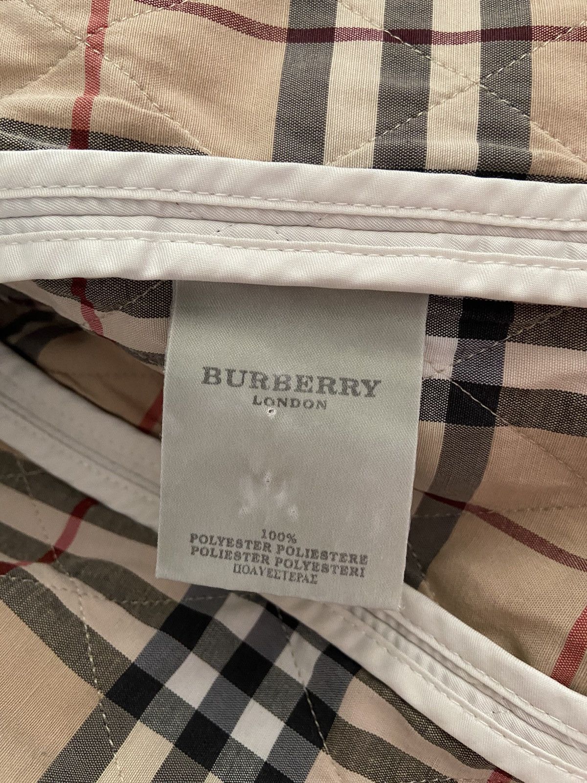 Burberry × Vintage Burberry quilted women’s jacket Size S / US 4 / IT 40 - 9 Thumbnail