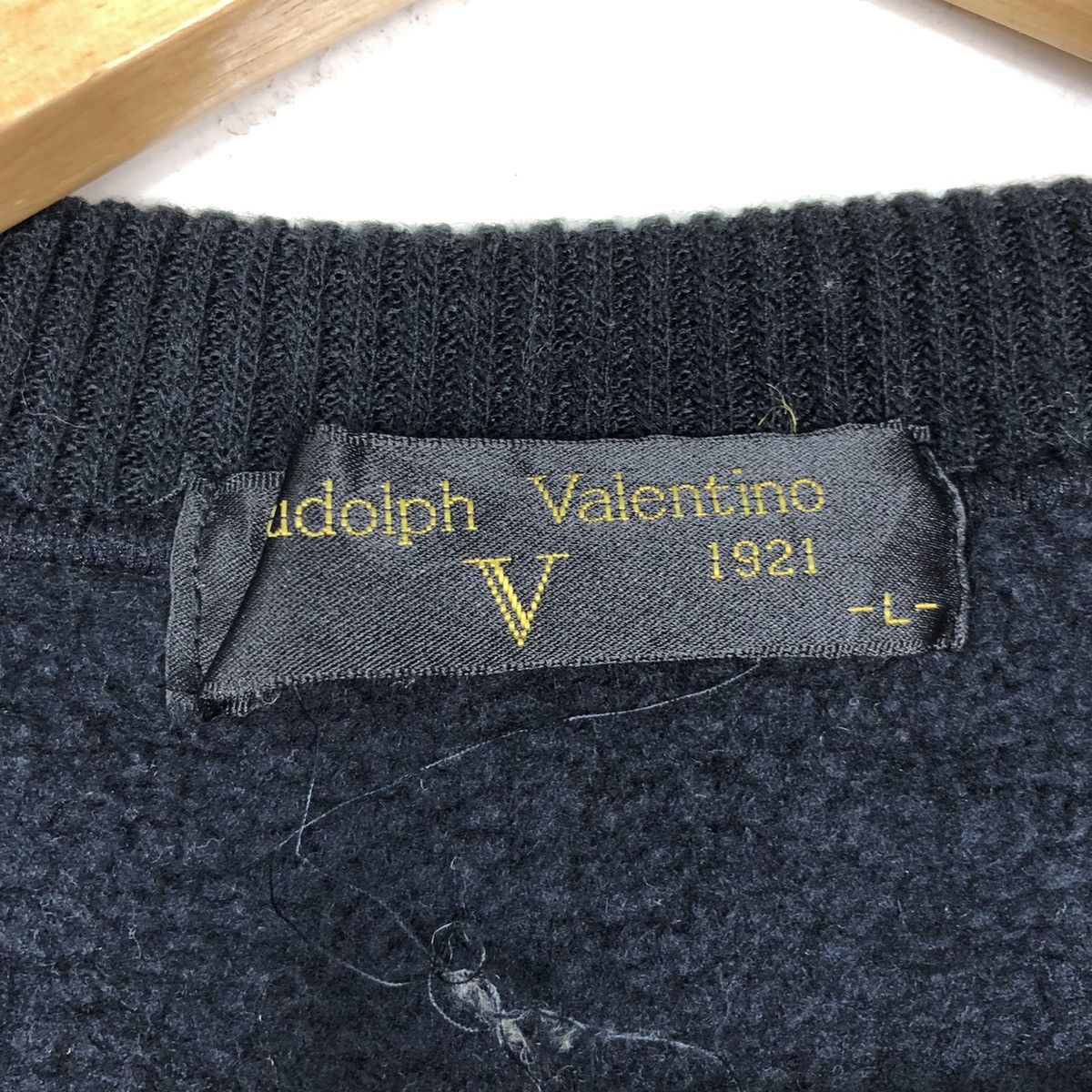 Vintage Vintage Rudolf Valentino Sweatshirt Size US M / EU 48-50 / 2 - 11 Thumbnail