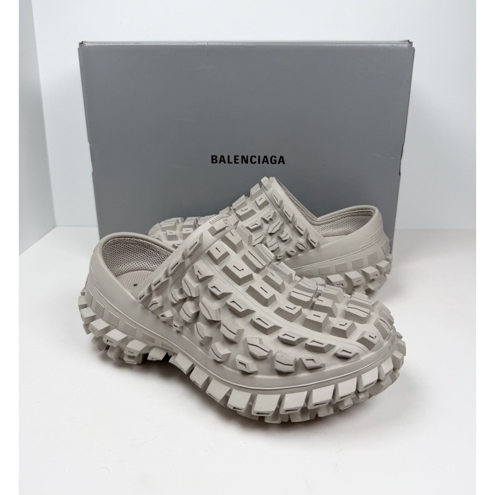 Balenciaga Size 37EU/7W- Balenciaga Defender Clogs NEW Size US 7 / IT 37 - 2 Thumbnail