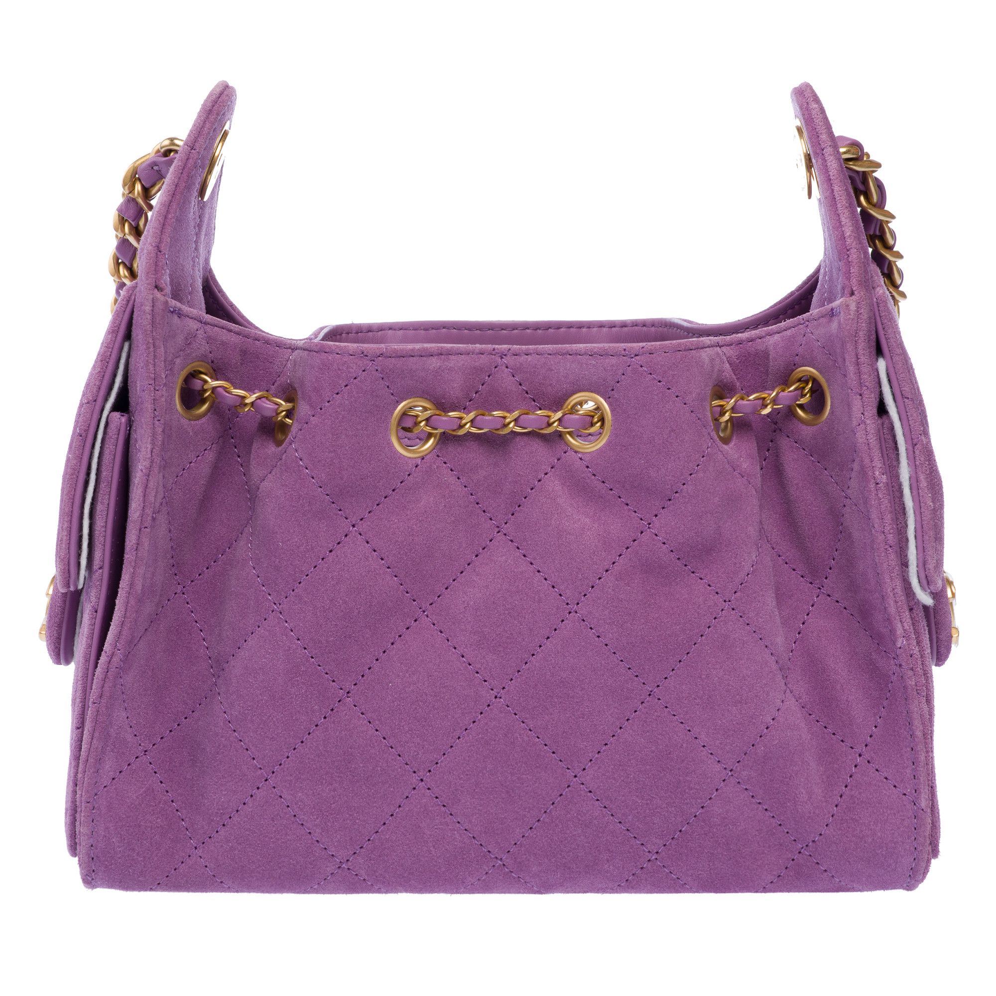Chanel 25 bag in purple leather