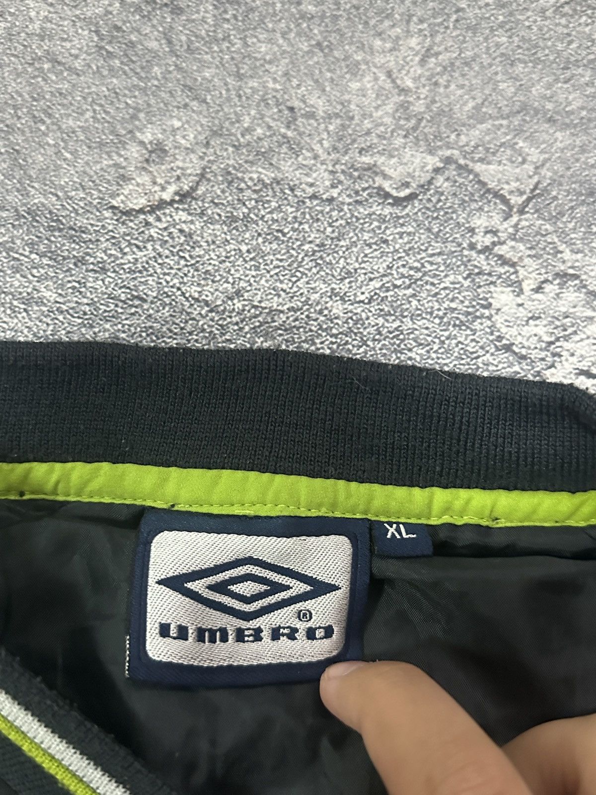 Umbro Vintage Umbro Nylon Big Logo Pullover Sweatshirt Oasis Style Size US XL / EU 56 / 4 - 4 Thumbnail