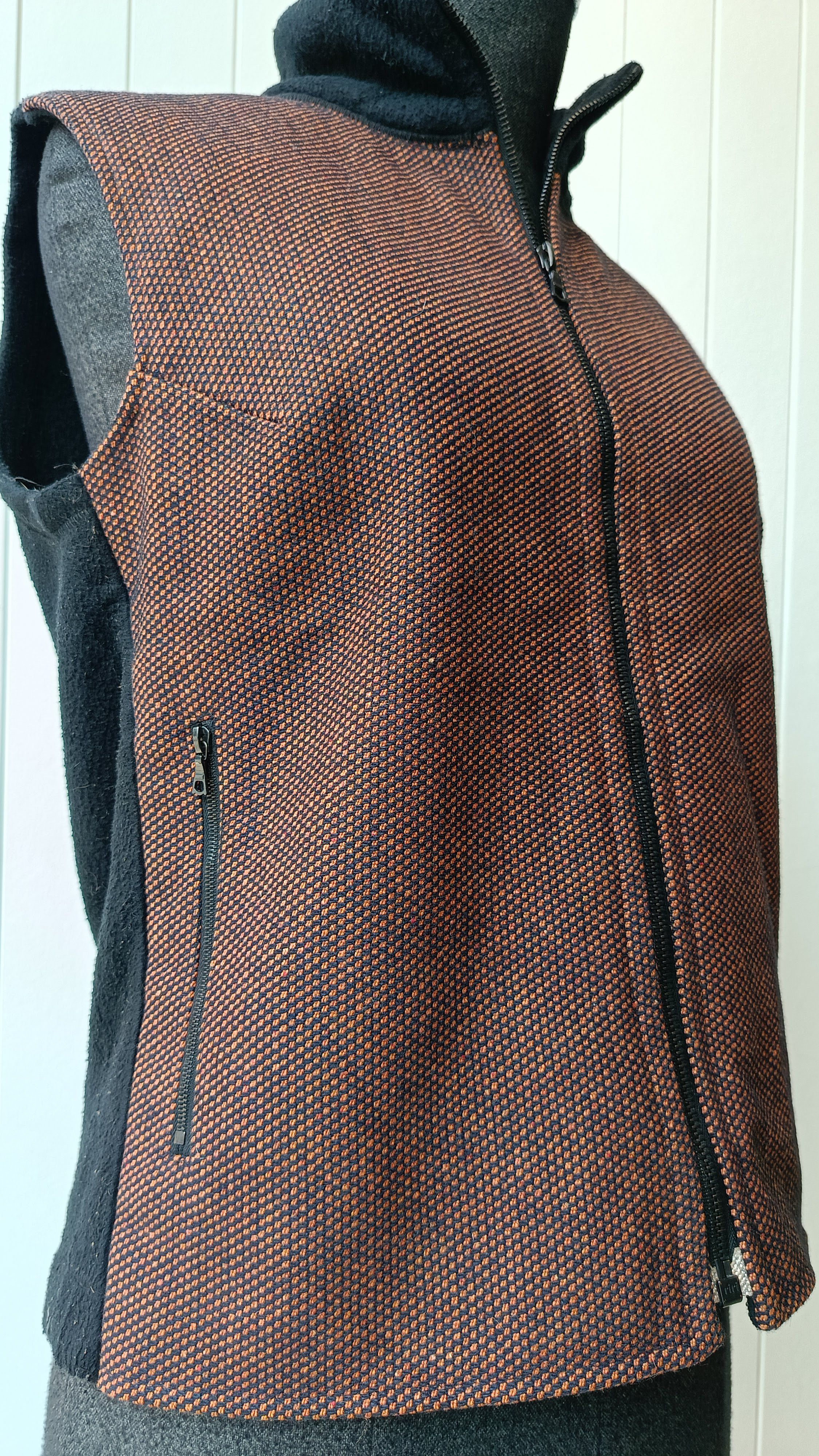 A.P.C. A.P.C. France brown snake fleece vest small unisex Size M / US 6-8 / IT 42-44 - 8 Thumbnail