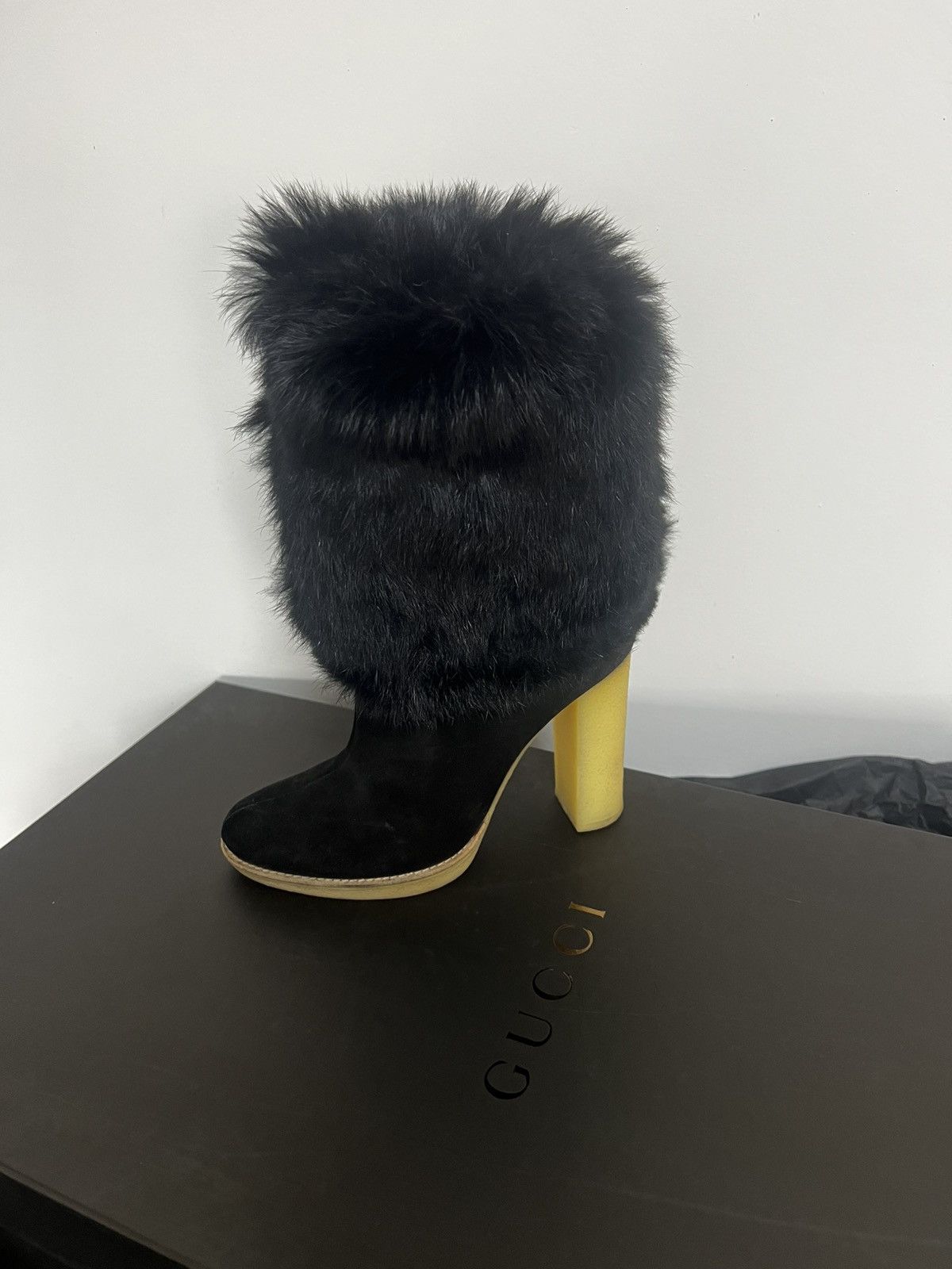 Gucci Gucci black leather boots 36 fur Size US 6 / IT 36 - 3 Thumbnail