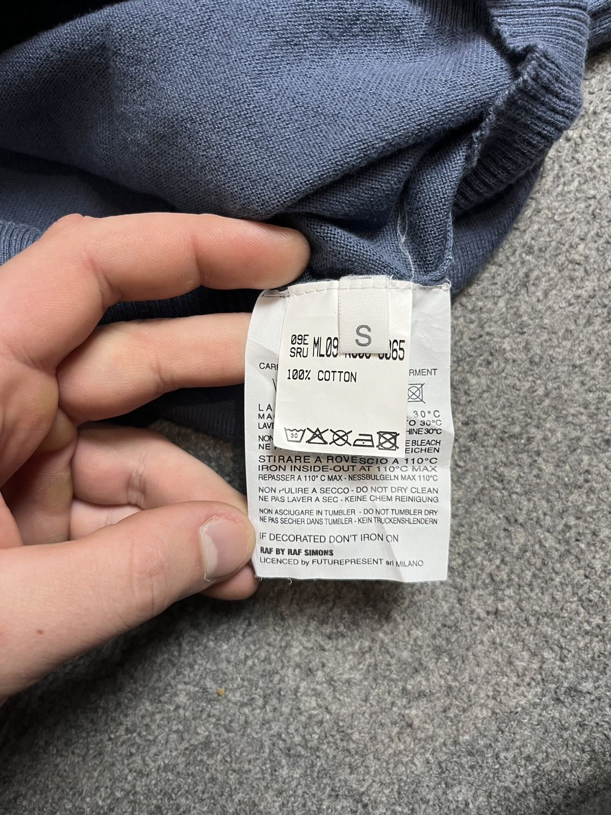 Raf by Raf Simons Raf by Raf Simons light sweater Size US S / EU 44-46 / 1 - 6 Thumbnail