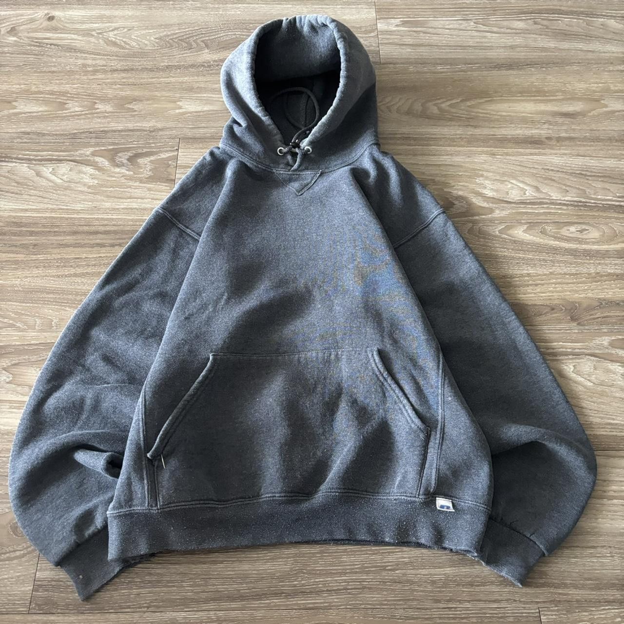 Russell Athletic Crazy Vintage Y2K/2000s Charcoal Grey Russell Blank Pullover Hoodie! Size M Size US M / EU 48-50 / 2 - 1 Thumbnail