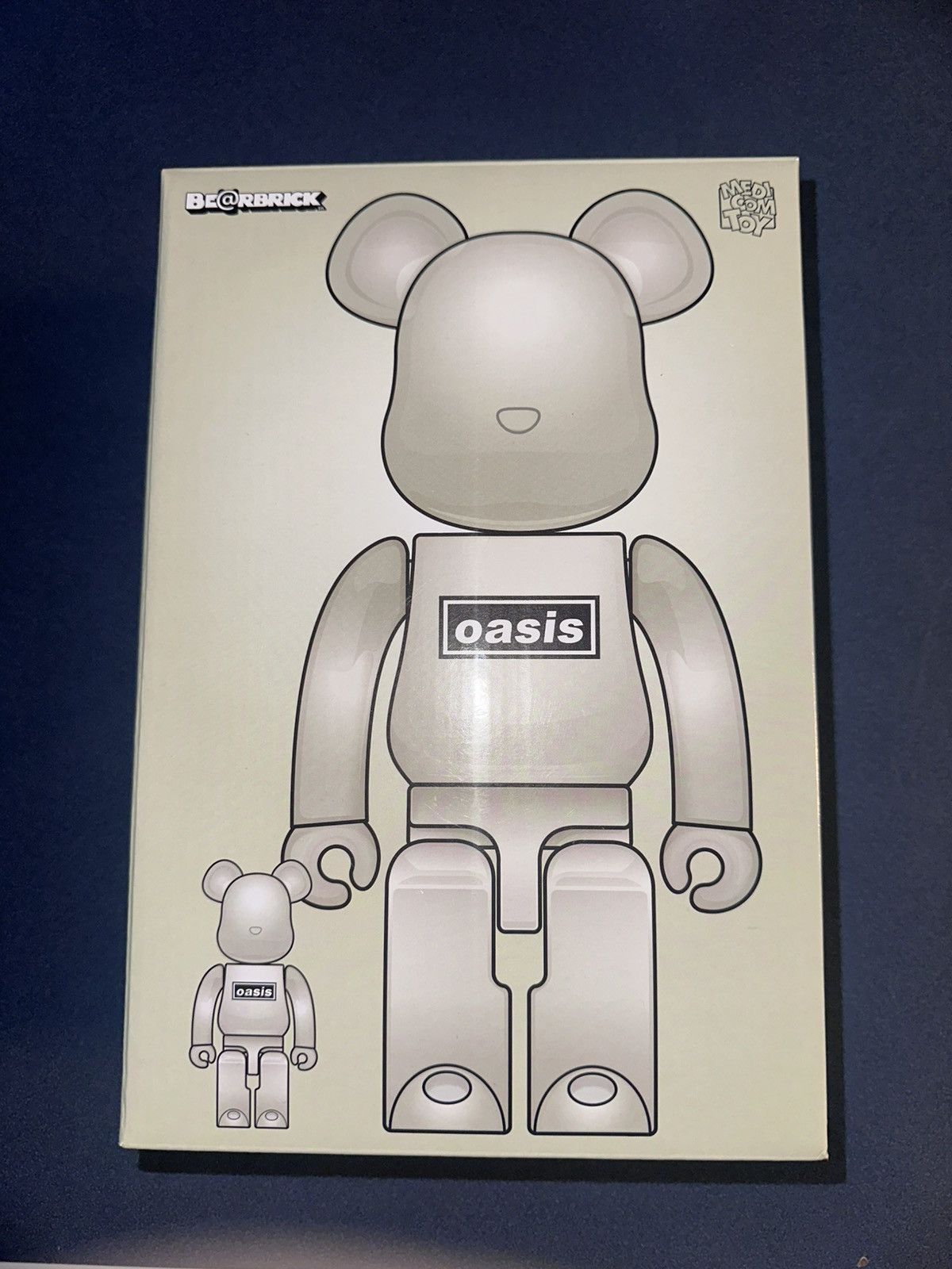 Medicom Toy Medicom Toy Bearbrick x Oasis Size ONE SIZE - 1 Thumbnail