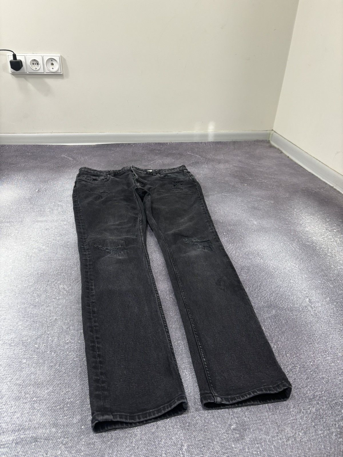 Allsaints AllSaints Cigarette Damaged Men’s Slim Tapered Denim Jeans Size US 33 - 3 Thumbnail