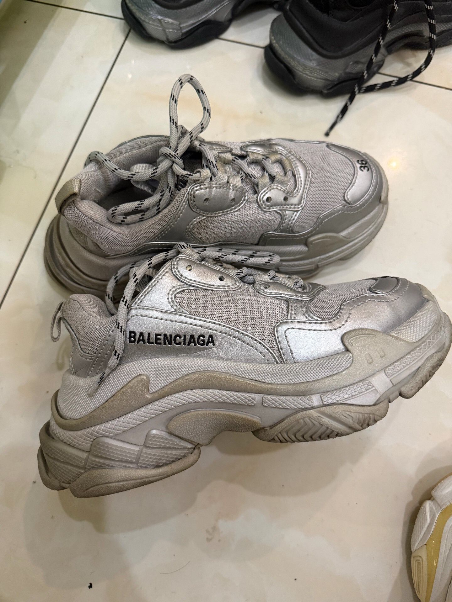 Balenciaga balenciaga silver dad sneakers size 36 Size US 5 / EU 37 - 1 Preview