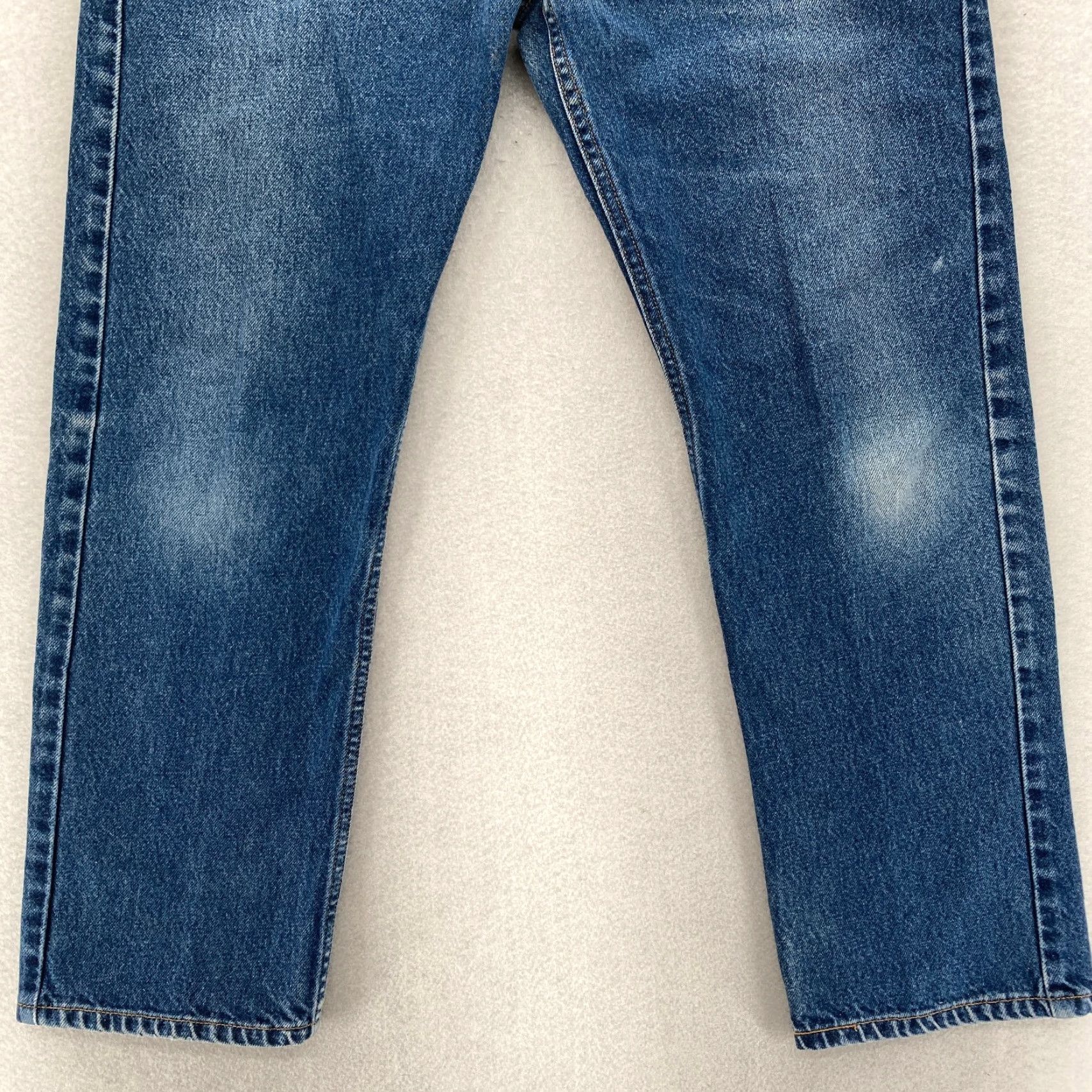 Levi's VINTAGE Levi's 505 Jeans Mens 34x30 Regular Fit Straight Blue Denim 2002 Y2K Levi's 505 5-Pocket Design Jeans Mens Blue Denim Regular Size US 34 / EU 50 - 3 Thumbnail