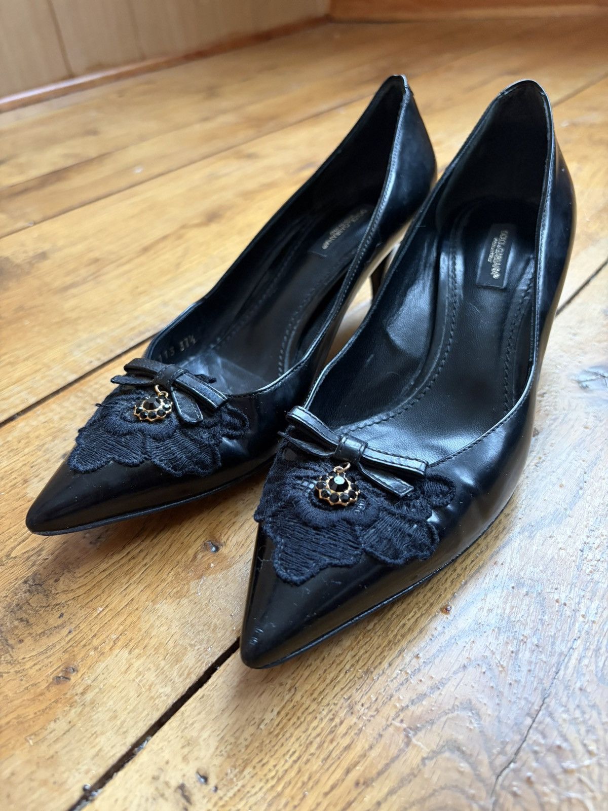 Dolce & Gabbana Dolce & Gabbana Black Lace Pumps Heels Charm EU 37.5 Size US 7.5 / IT 37.5 - 1 Thumbnail