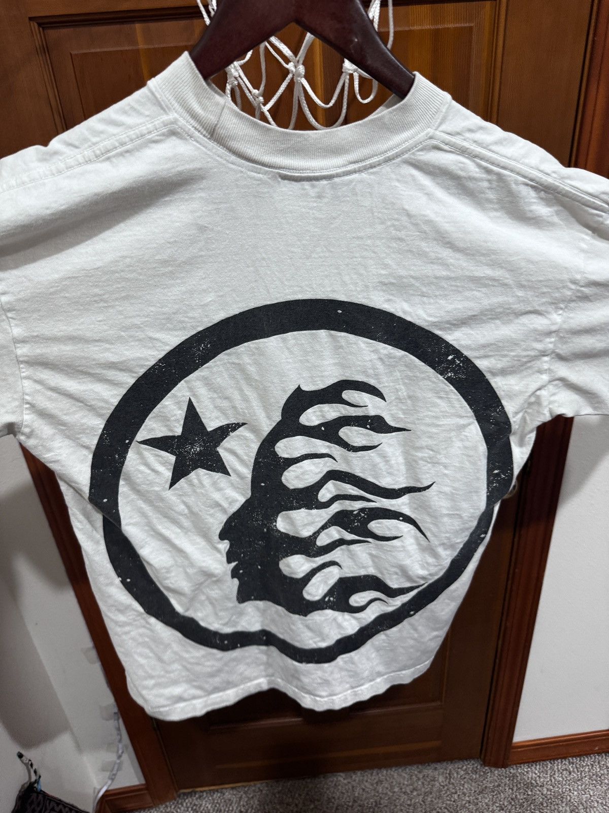 HELLSTAR HELLSTAR Cream CLASSIC T-Shirt Size US S / EU 44-46 / 1 - 2 Thumbnail