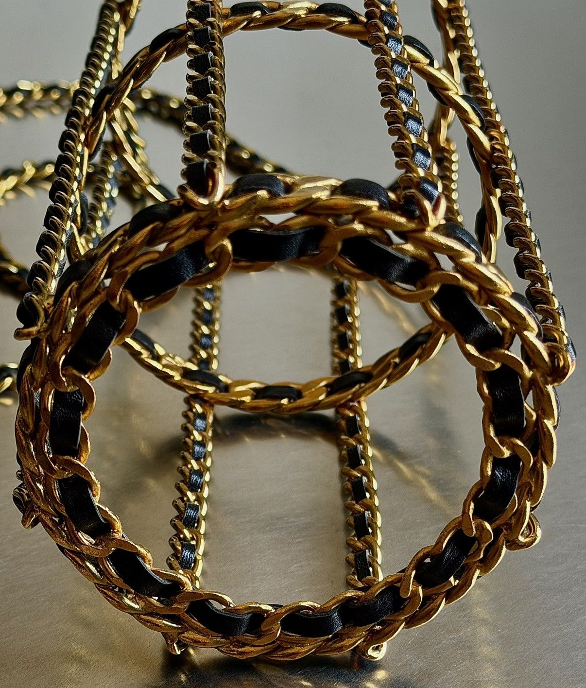 Chanel Chanel - Karl Lagerfeld - 1994 - Chain Link Bottle Holder Size ONE SIZE - 5 Thumbnail
