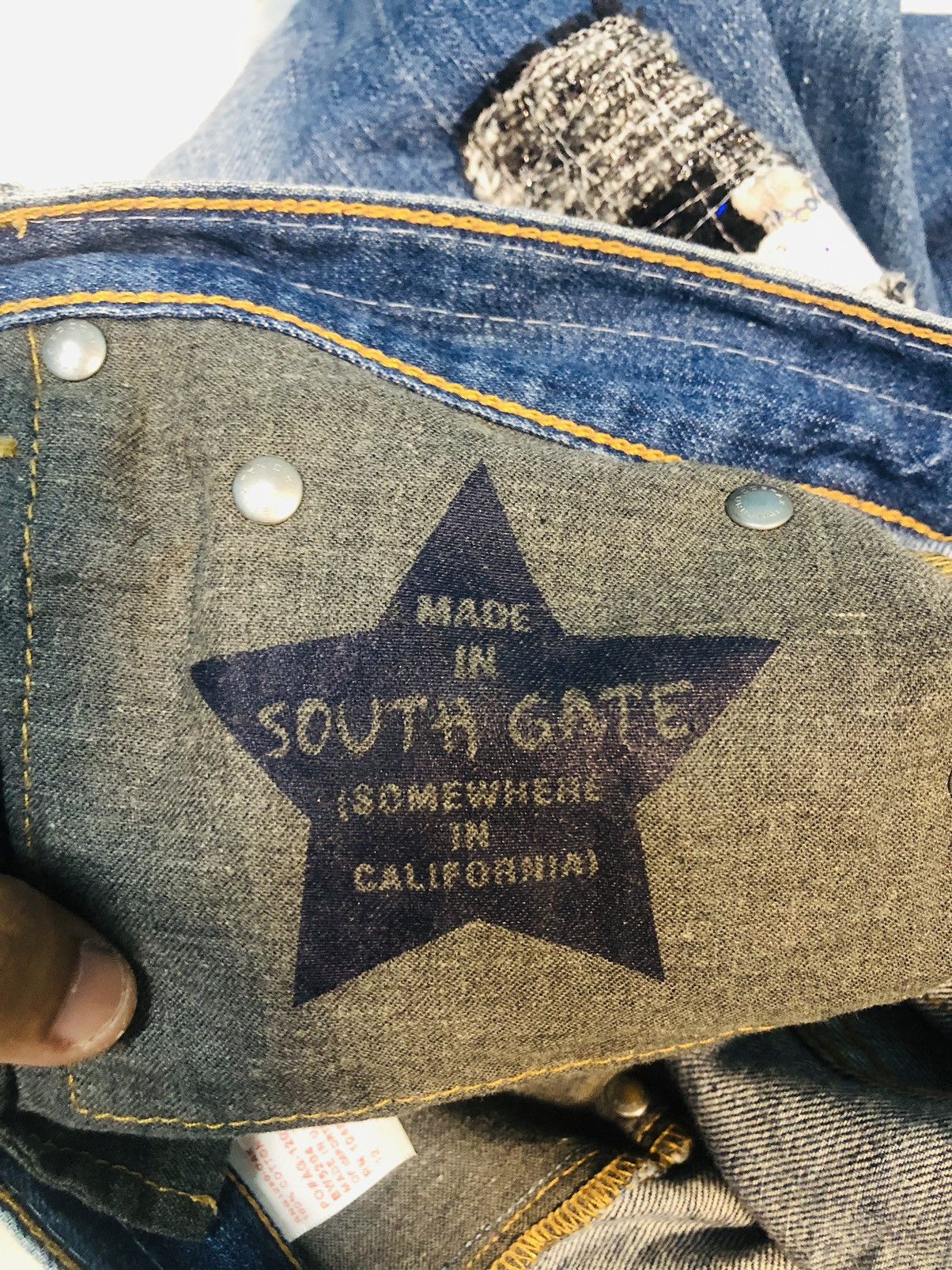 AG Adriano Goldschmied Distressed Denim Adriano Goldschmied Jeans MadeInUsa (3) Size 32" / US 10 / IT 46 - 19 Thumbnail