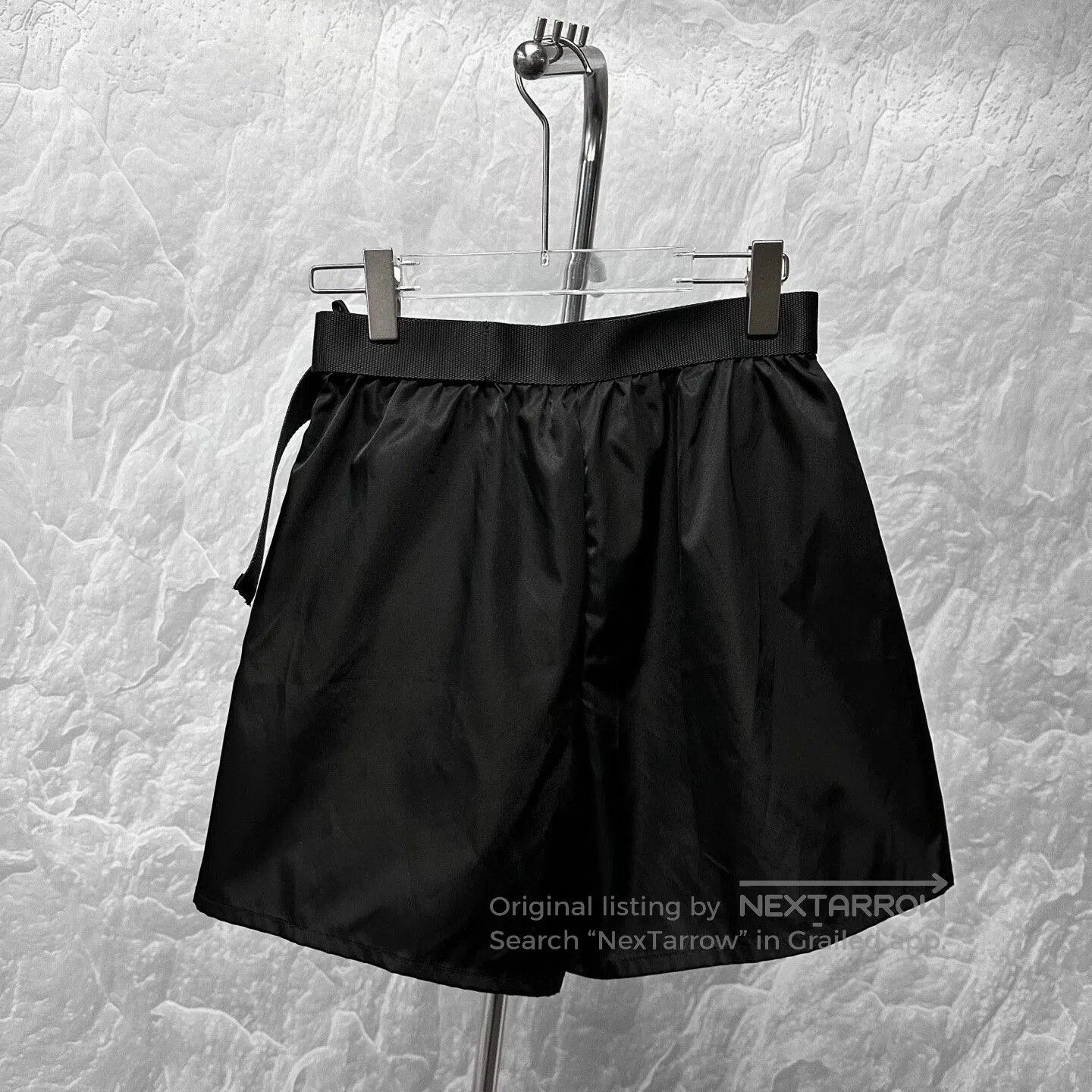 Prada Prada Black Shorts with Side Pocket. Size 25" / US 0 / IT 36 - 4 Thumbnail