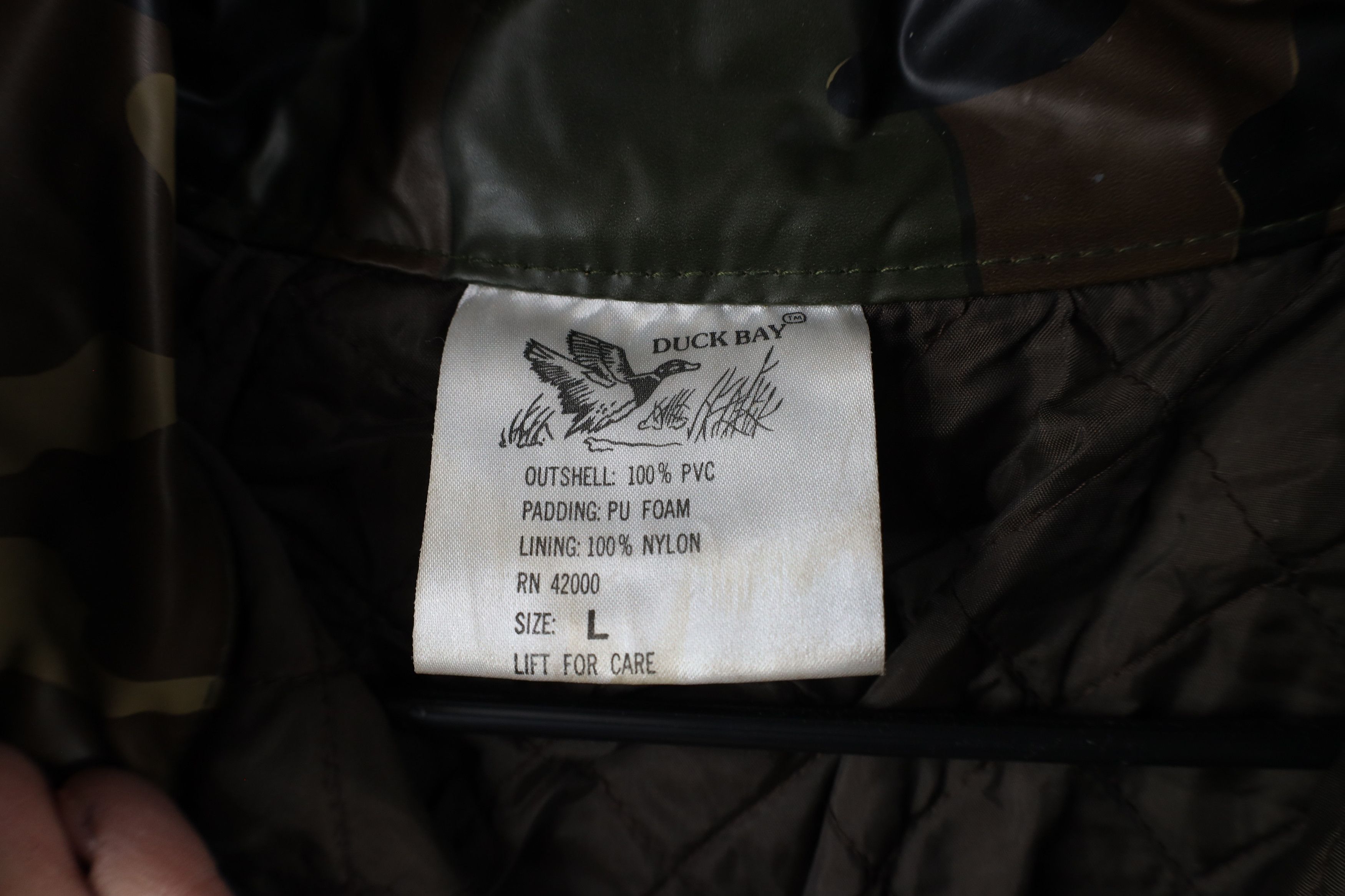 Vintage Vintage 90s Streetwear Quilted Duck Camouflage Hooded Jacket Size US L / EU 52-54 / 3 - 7 Thumbnail