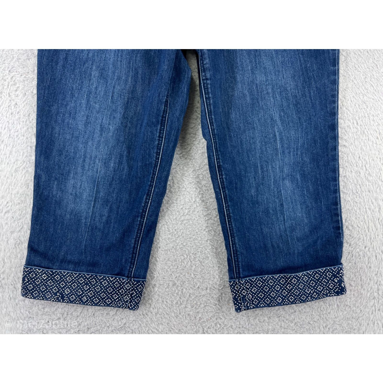 Vintage Christopher & Banks Jeans Women 6 Blue Capri Denim Cotton Bling 5-Pocket Rise Mid Inseam 19 Regular Stretch Size 28" / US 6 / IT 42 - 5 Thumbnail