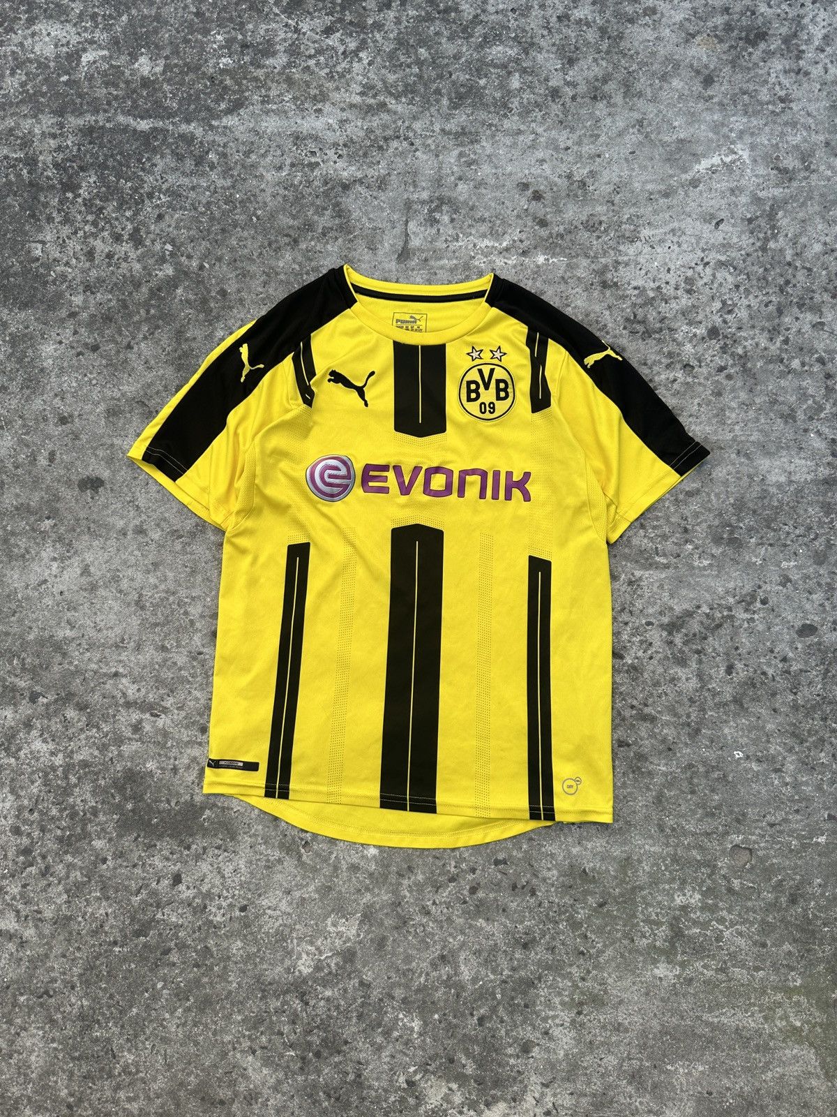 Puma Puma Borussia Dortmund Soccer Jersey Streetwear Rare XS Size US XS / EU 42 / 0 - 1 Thumbnail