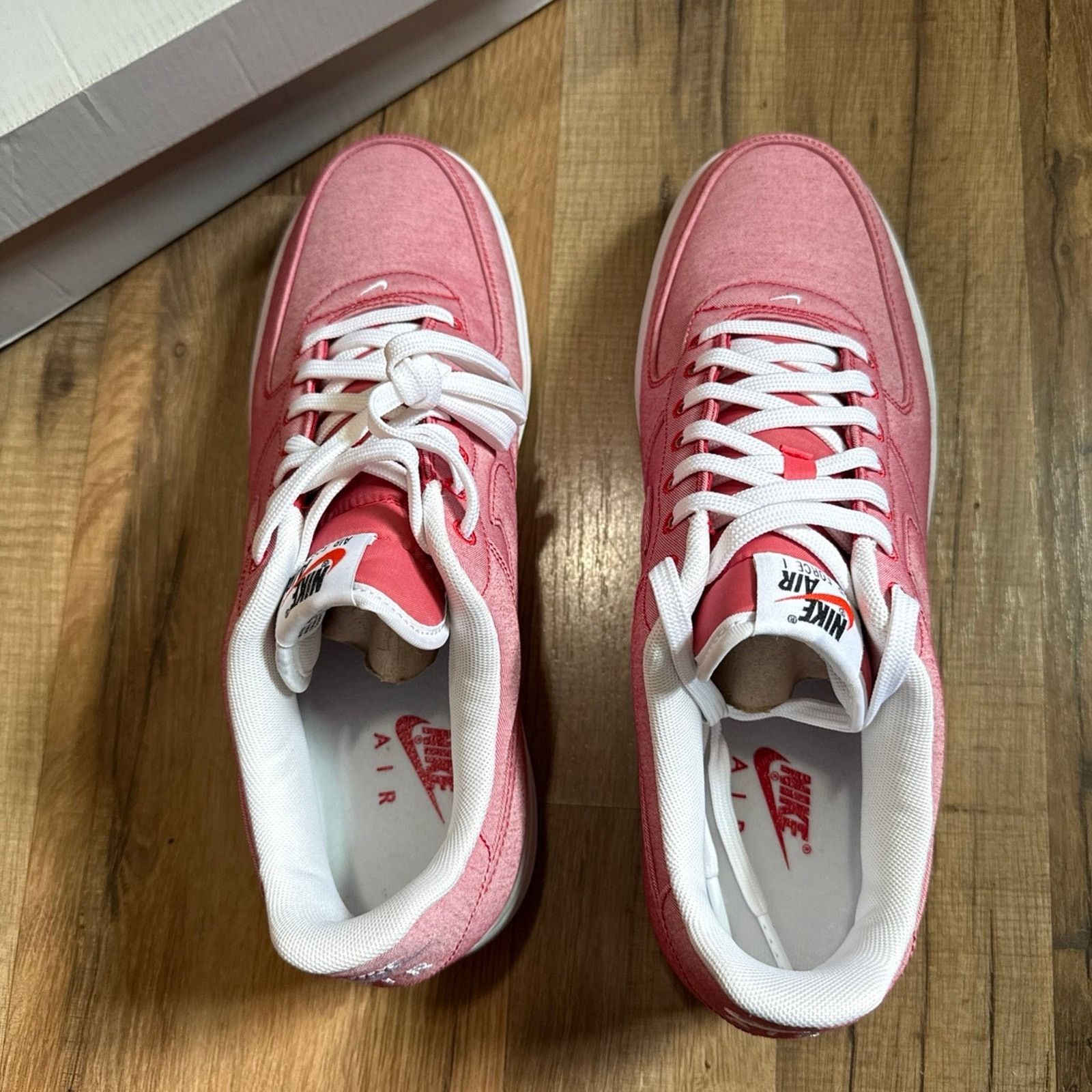 Nike 2016 Nike Air Force 1 Low Game Red Canvas Gum Bottom Size US 12 / EU 45 - 4 Thumbnail