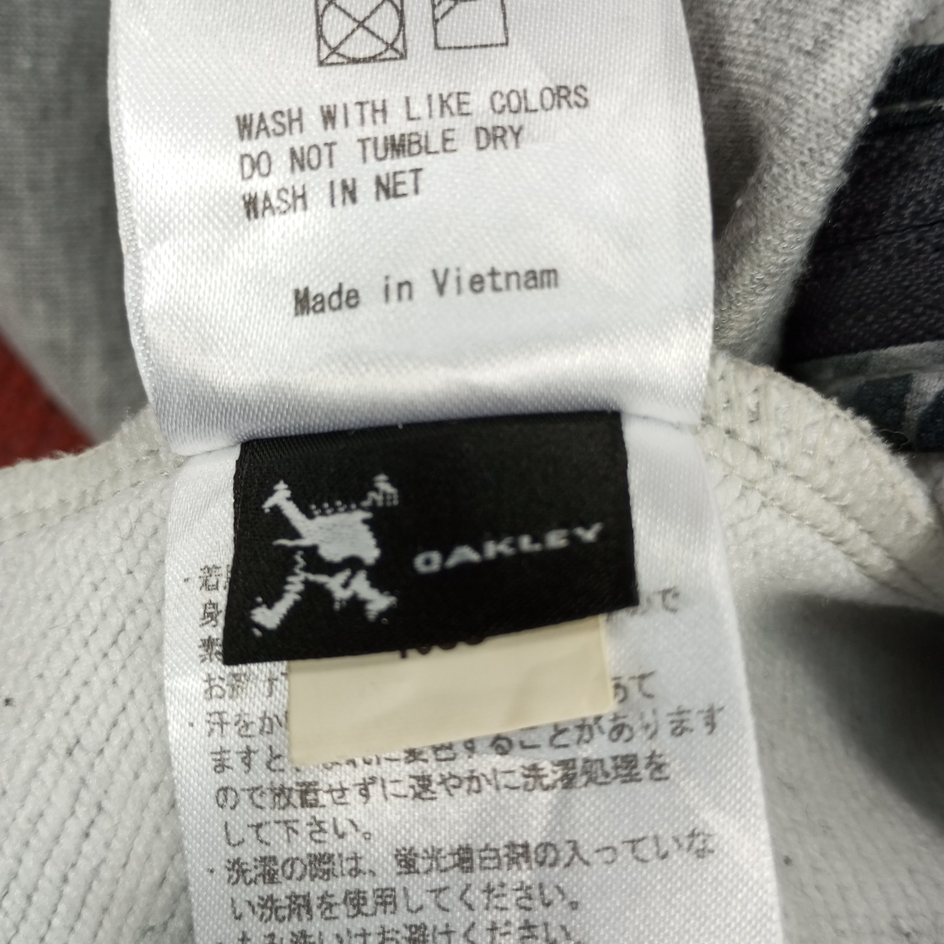 Oakley × Vintage Oakley Logo Spellout Design Zipper Hoodies Size US M / EU 48-50 / 2 - 9 Thumbnail