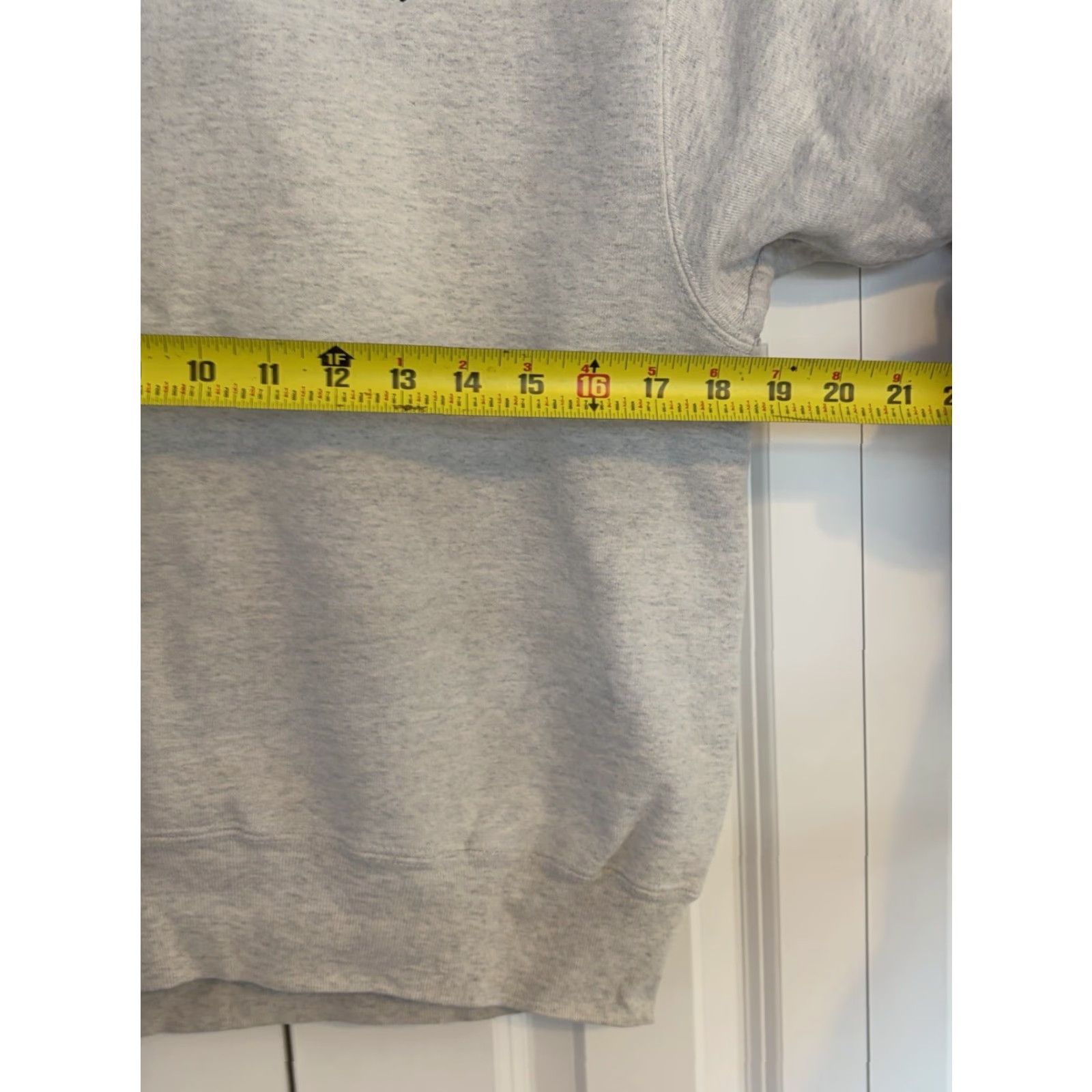 Shrimps VINTAGE Bubba Gump Shrimp Crewneck Sweatshirt Mens Shirt Medium Gray Cotton Graphic Print Crew Neck Pullover Solid USA 90s? Size US M / EU 48-50 / 2 - 4 Thumbnail