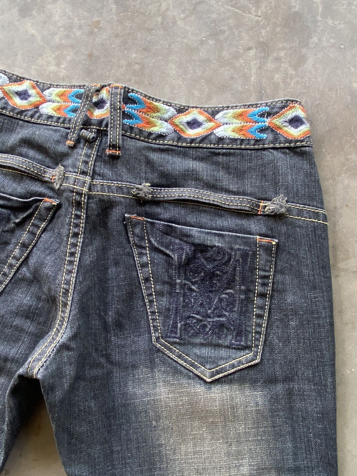 Hysteric Glamour × Japanese Brand Flare Jeans Maxia Embroidered Navajo Design Size 30" / US 8 / IT 44 - 14 Thumbnail