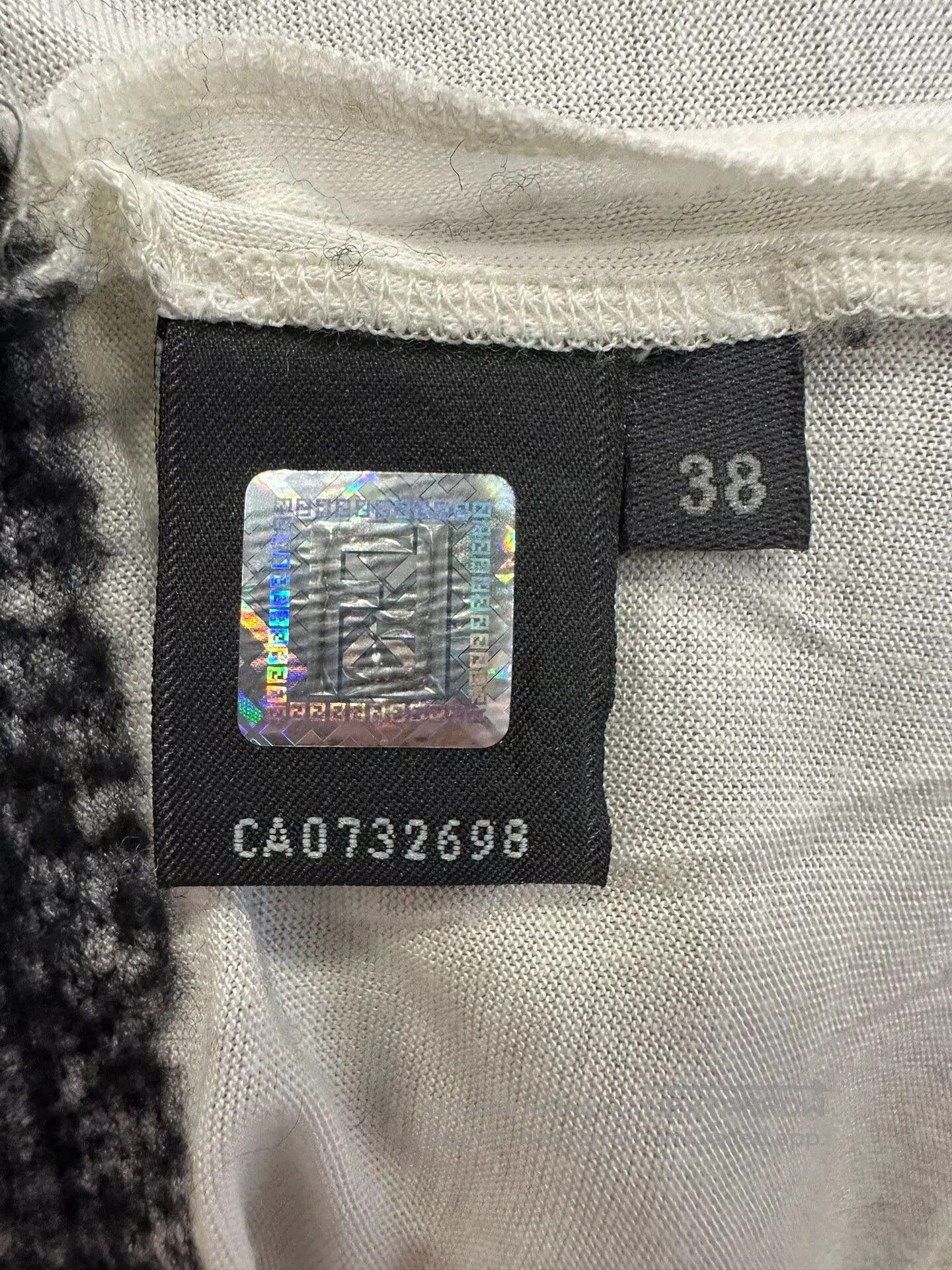Fendi Fendi Women's Short. Size S / US 4 / IT 40 - 5 Thumbnail