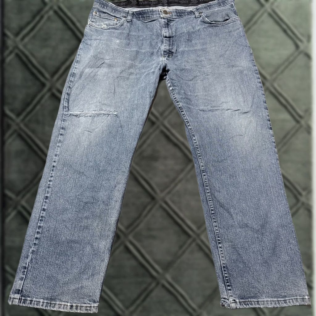 Wrangler Wrangler Jeans Men’s Blue Denim Stretch Pockets Mid Rise Hipster - 40x29 Jeans Size US 40 / EU 56 - 1 Thumbnail