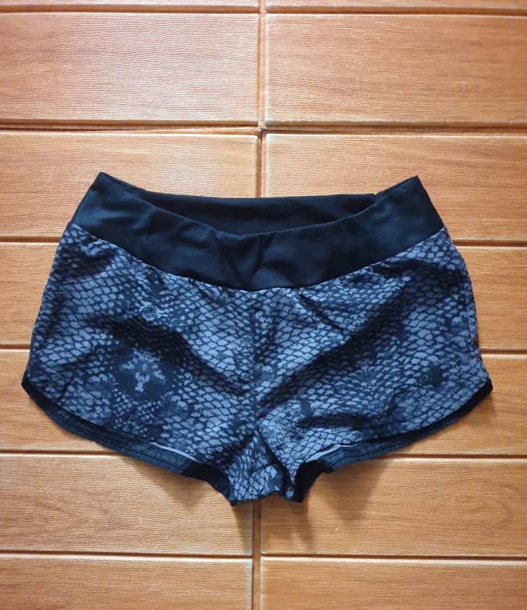 Adidas Adidas training snake short pant Size 28" / US 6 / IT 42 - 1 Thumbnail