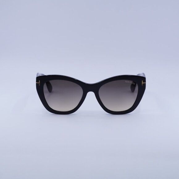 Tom Ford Tom Ford Cara FT0940 01B Sunglasses Black Cat Eye Frame Size ONE SIZE - 3 Thumbnail