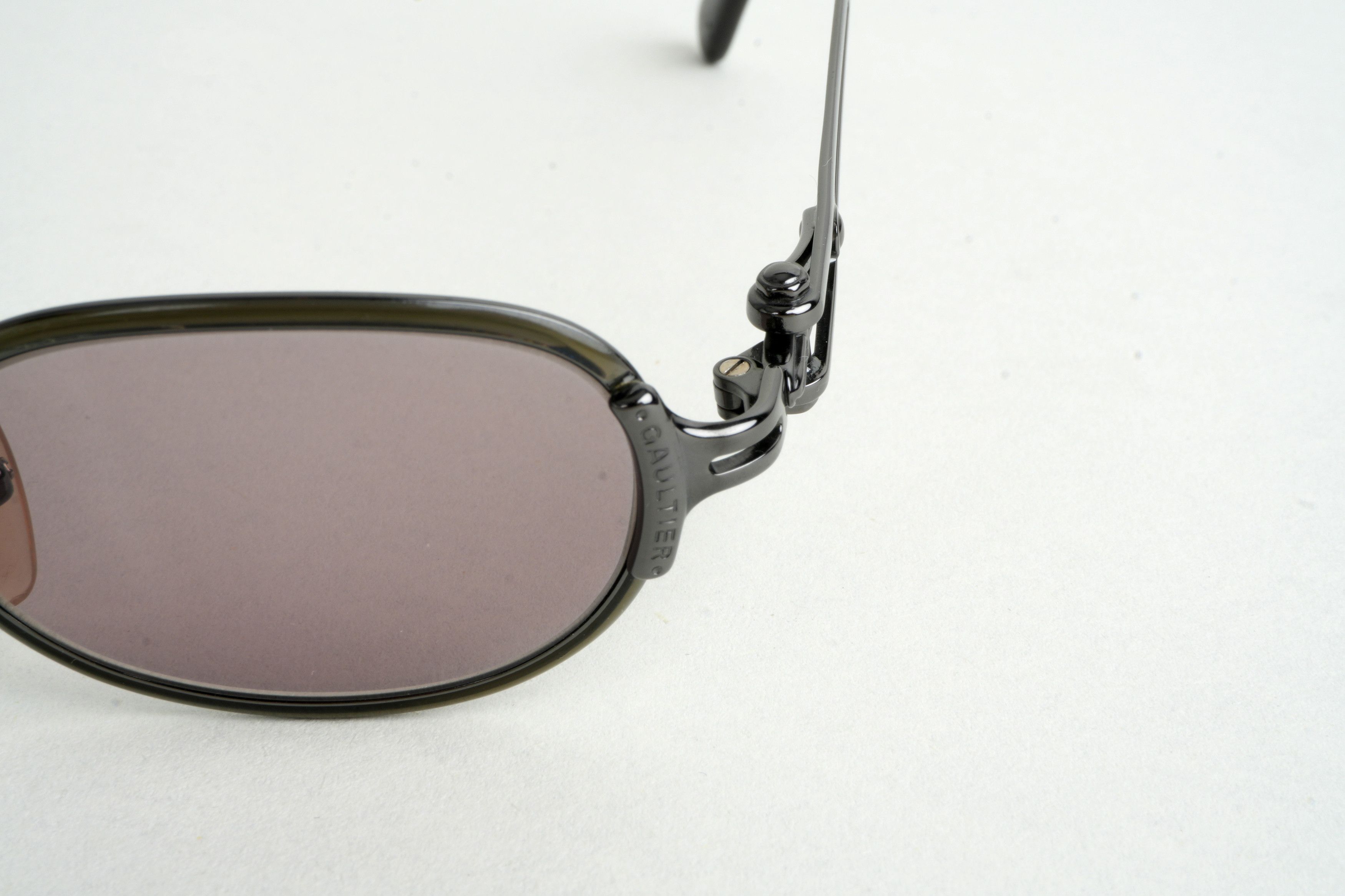 Jean Paul Gaultier Vintage 1996 Logo Sunglasses | 56-0004 Size ONE SIZE - 4 Thumbnail