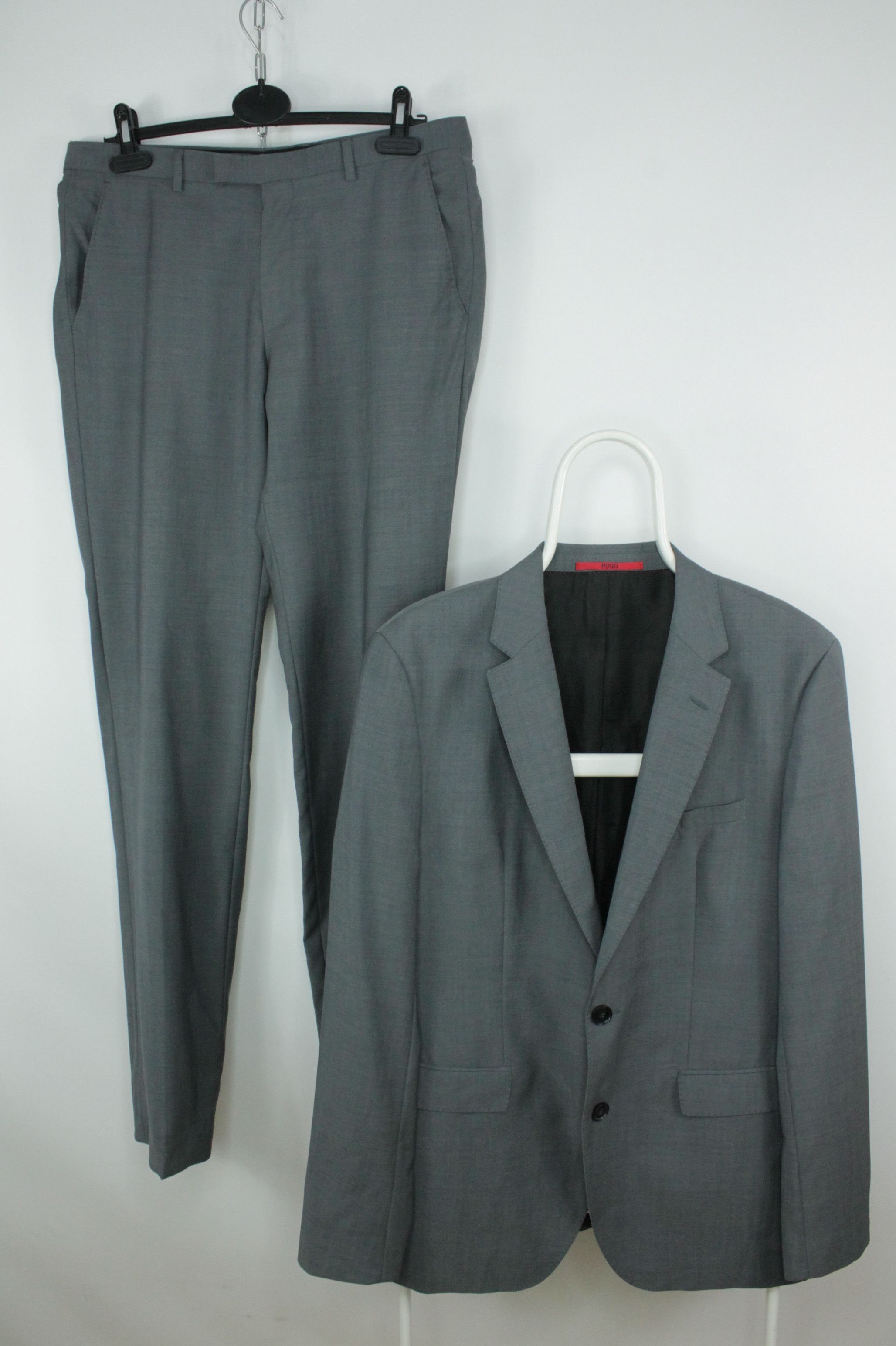 Hugo Boss Hugo Boss C-Jeffery/C-Simmons Gray Wool Formal Suit Men's Size 40L - 1 Thumbnail