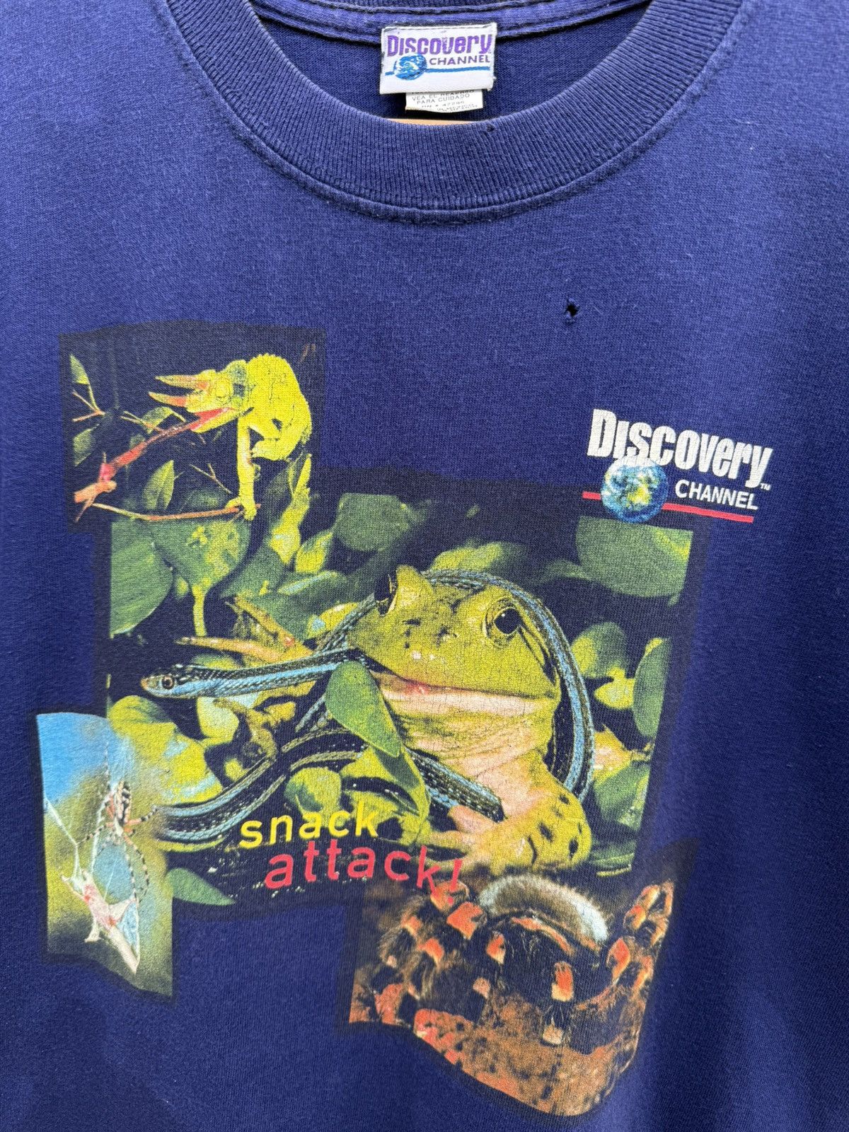 Vintage 💥RARE💥Vintage 1999 DISCOVERY CHANNEL “snack attack” Boxy Tee Size US M / EU 48-50 / 2 - 3 Thumbnail