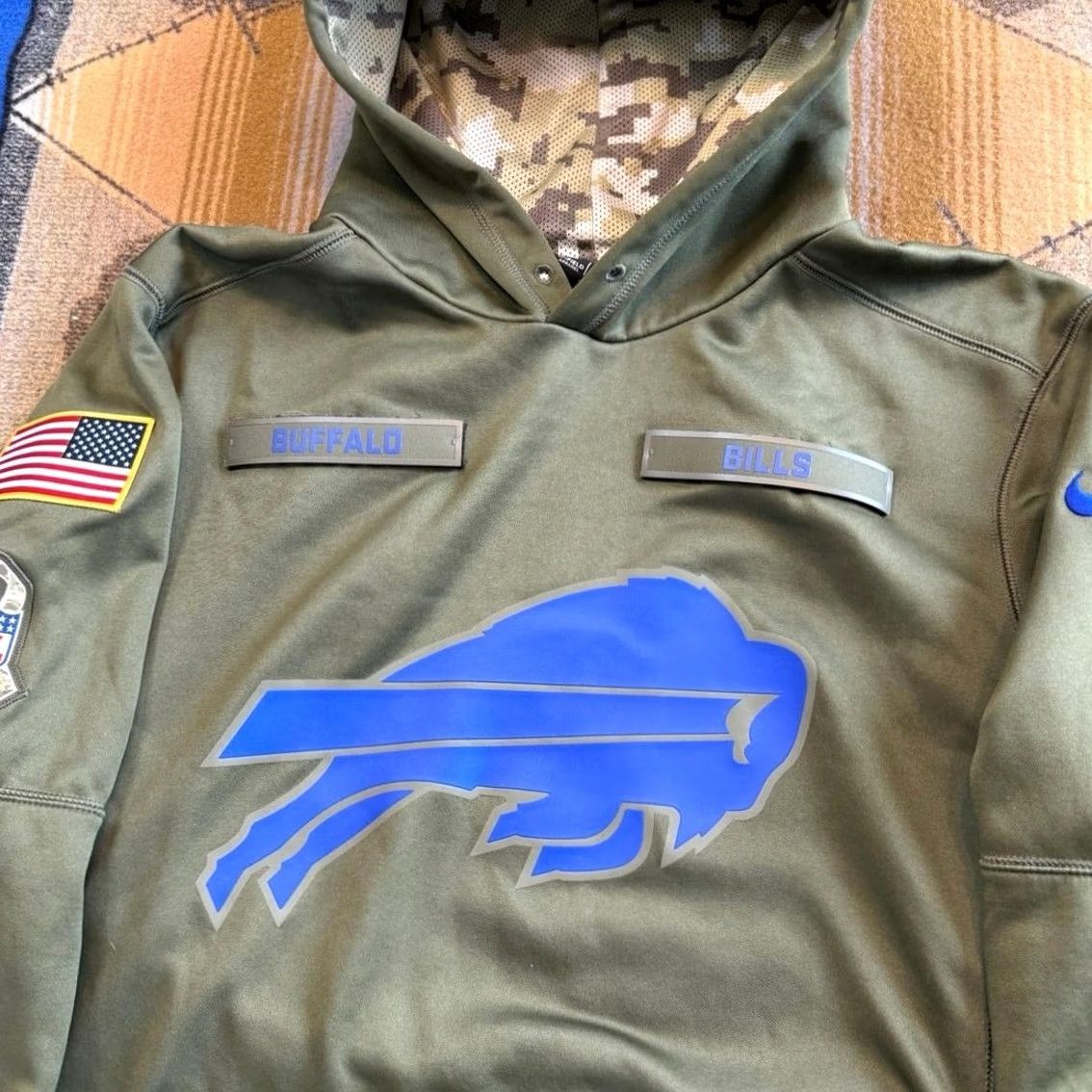 Nike Mens Buffalo Bills Nike Salute To Service Hoodie Sweatshirt Size Medium Patch Size US M / EU 48-50 / 2 - 2 Thumbnail