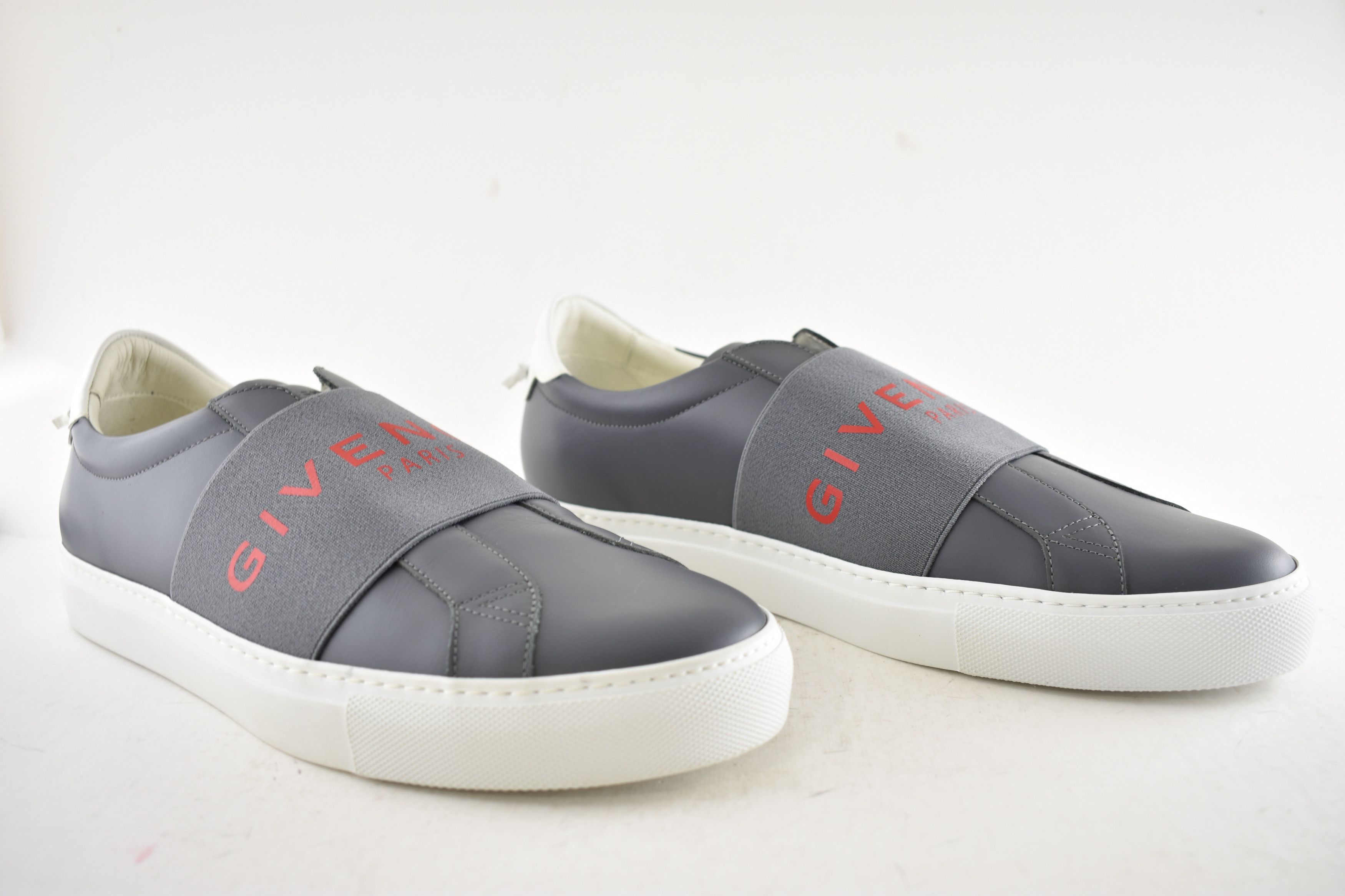 Givenchy Givenchy Urban Street Red Logo White Low Top Sneaker 44 11 Size US 11 / EU 44 - 2 Thumbnail