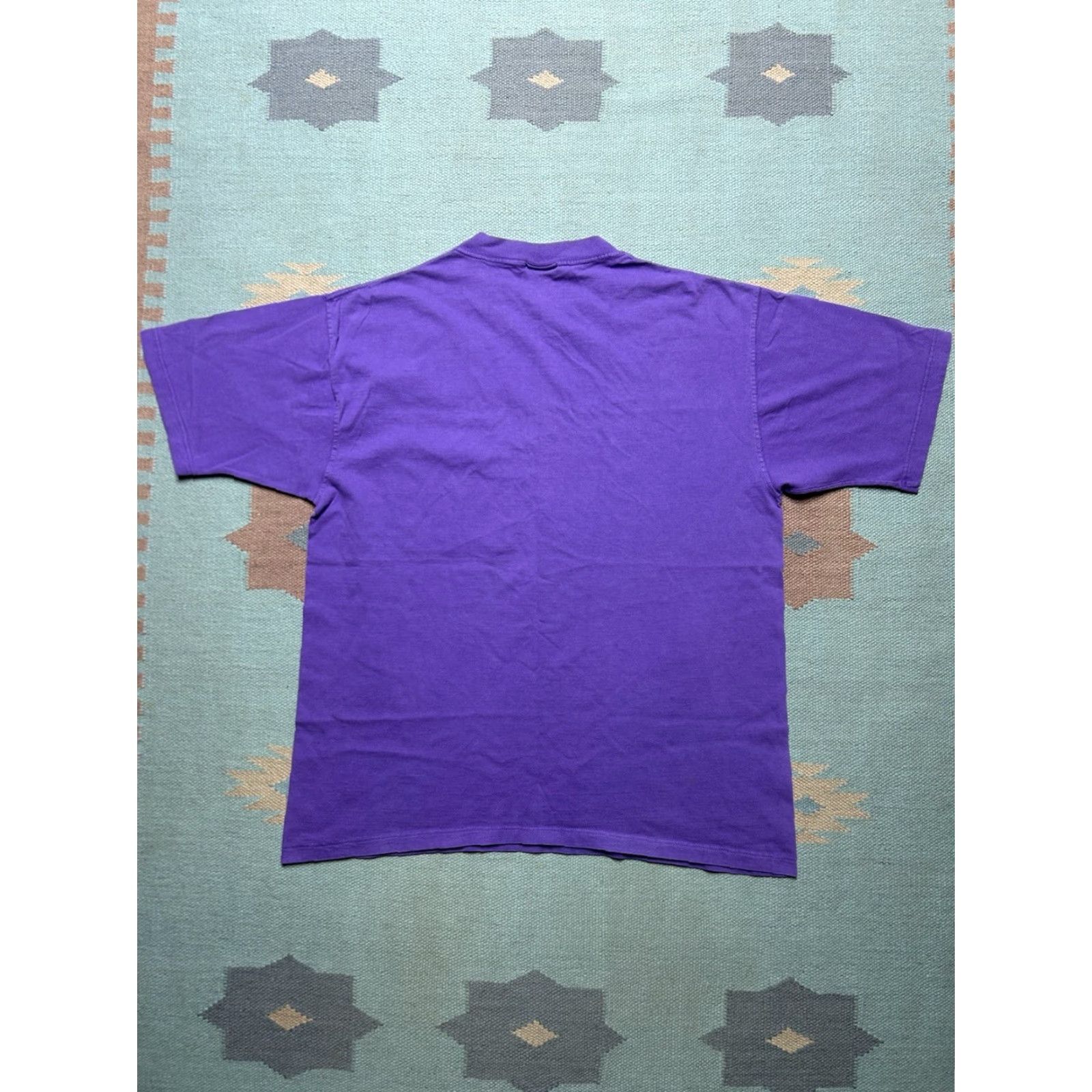 Vintage VINTAGE 90s Cheetah Pocket T Shirt Purple Plum Cotton USA Made Large Mens T-Shirt Sportswear 90s Size US L / EU 52-54 / 3 - 6 Thumbnail