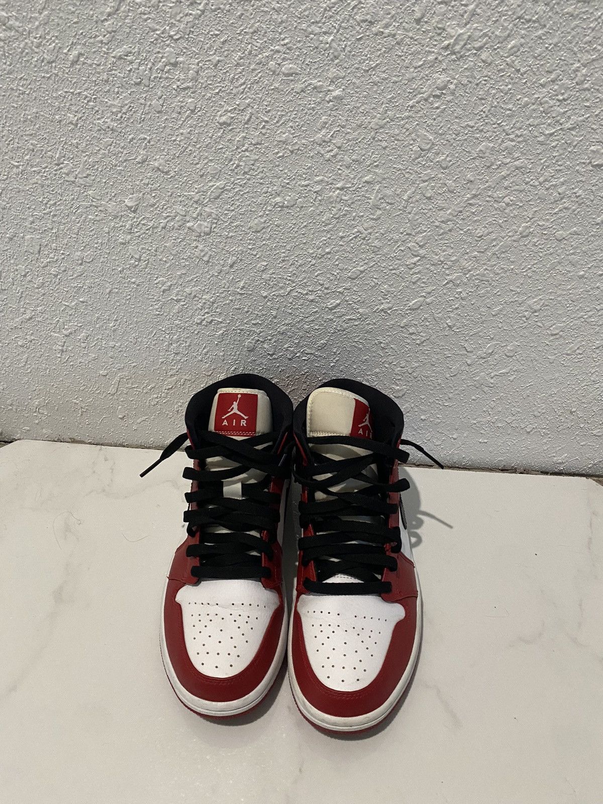 Jordan Brand × Nike Chicago Jordan 1 Mid 2022 Size US 8 / EU 41 - 3 Thumbnail