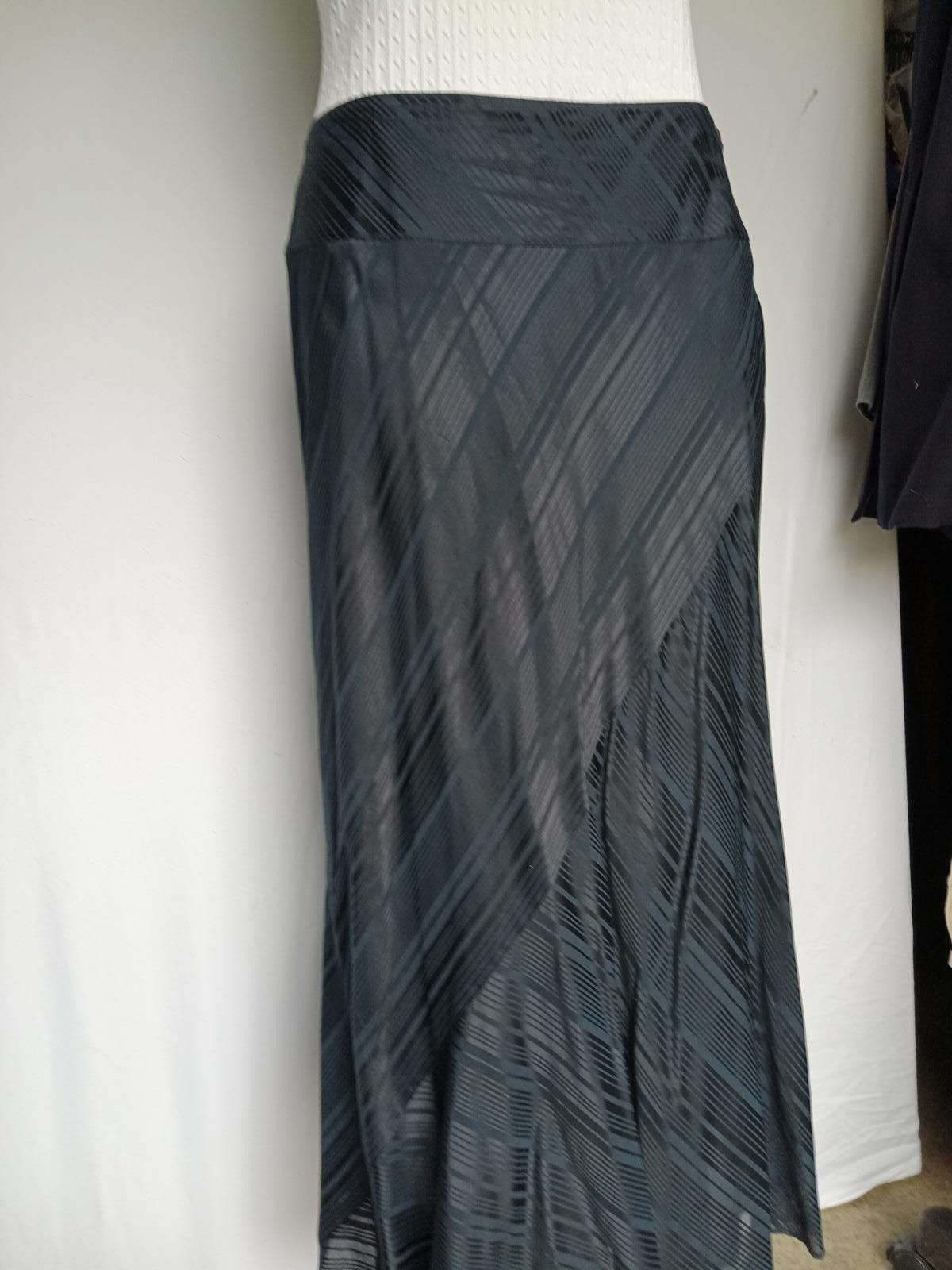 Designer Talbots Petite Black Skirt - Stylish & Flowing Size 30" / US 8 / IT 44 - 2 Thumbnail