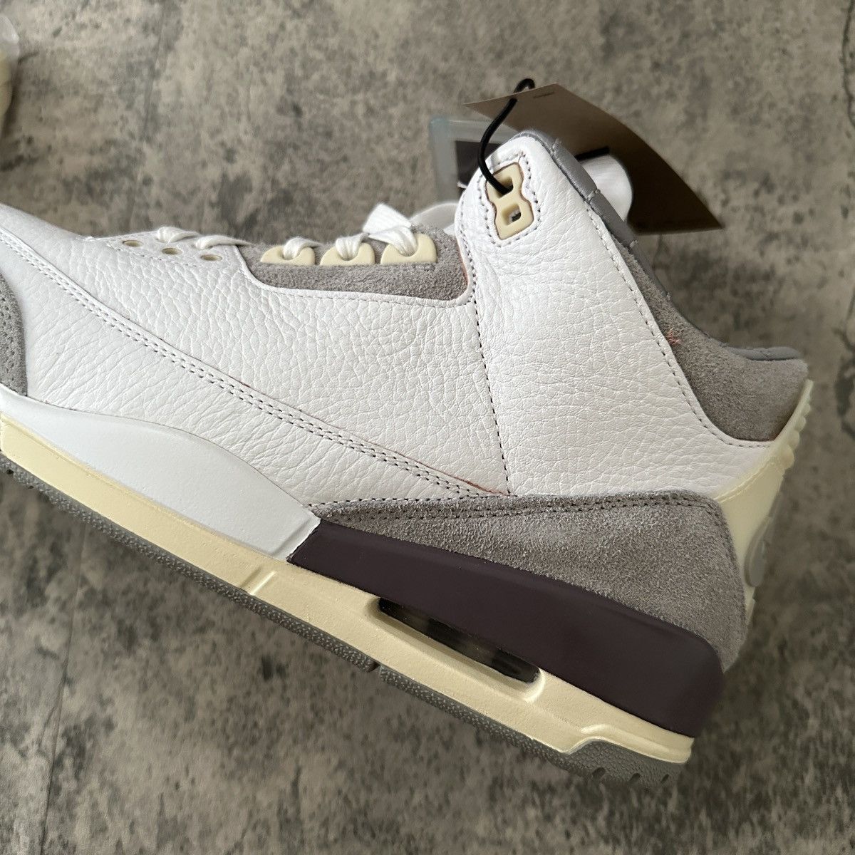 A Ma Maniere × Nike A Ma Maniere x Jordan 3 Retro Size US 10 / EU 43 - 5 Thumbnail