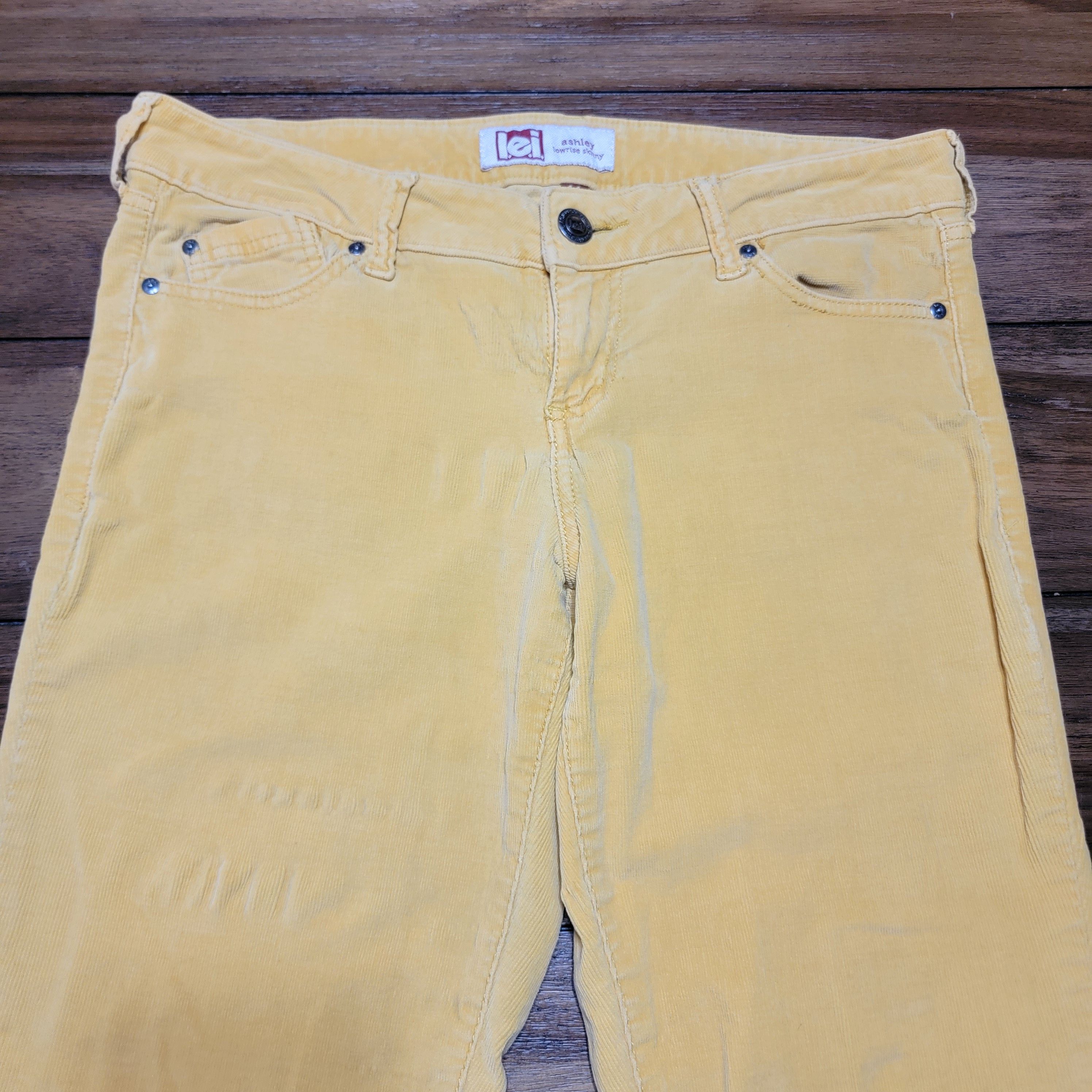 L.E.I. l.e.i. Ashley Lowrise Skinny Corduroys - Junior 11 Regular Size 34" / US 12 / IT 48 - 2 Thumbnail