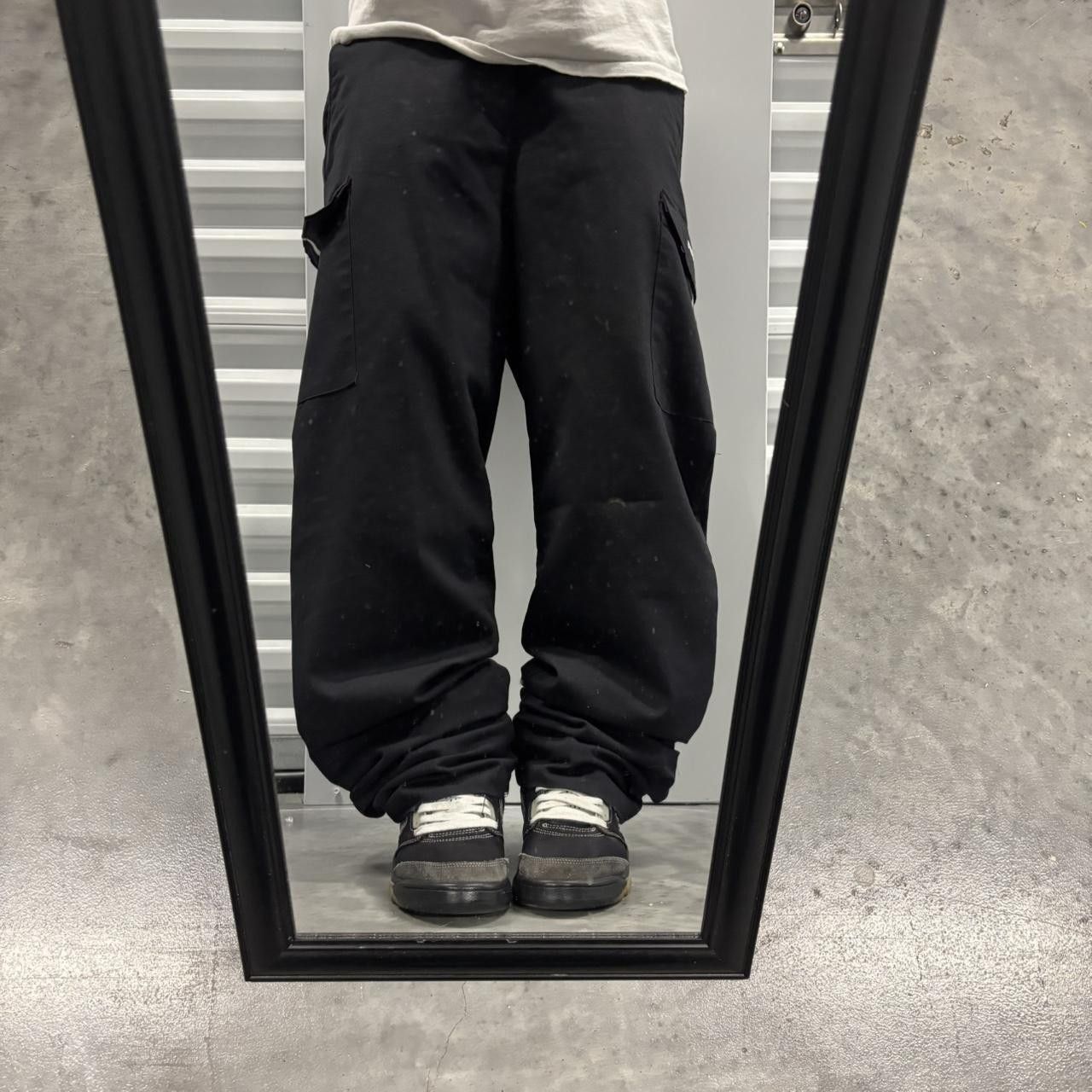 Japanese Brand × Vintage Crazy Vintage Y2K/2000s Black Streetwear Workwear Essential Cargo Pants! Size US 32 / EU 48 - 1 Thumbnail