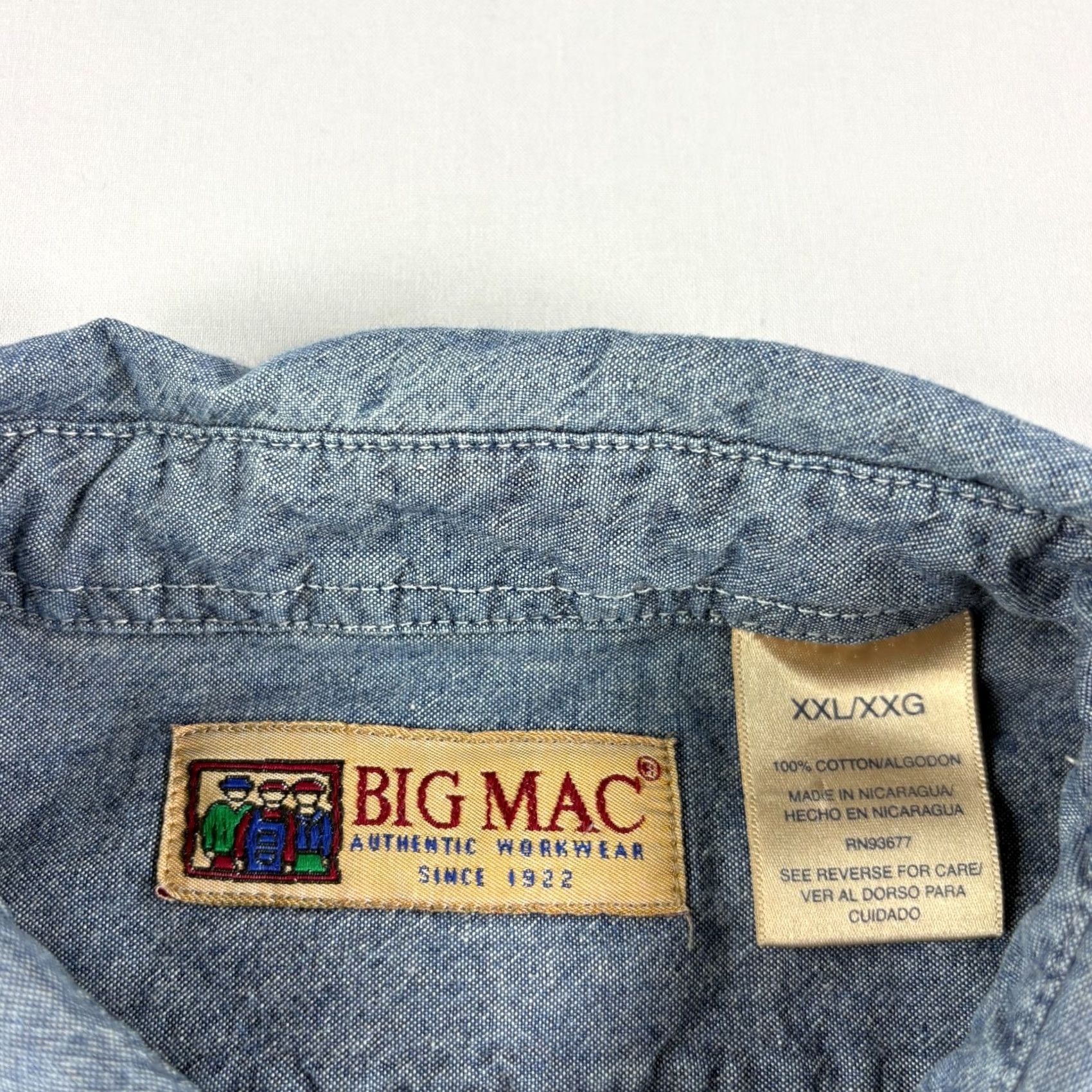 Vintage VINTAGE Big Mac Shirt Mens 2XL Blue Chambray Button-Up Short Sleeve Camp Shirt Mens 2XL Blue Chambray Button-Up Short Sleeve Camp Size US XXL / EU 58 / 5 - 3 Thumbnail