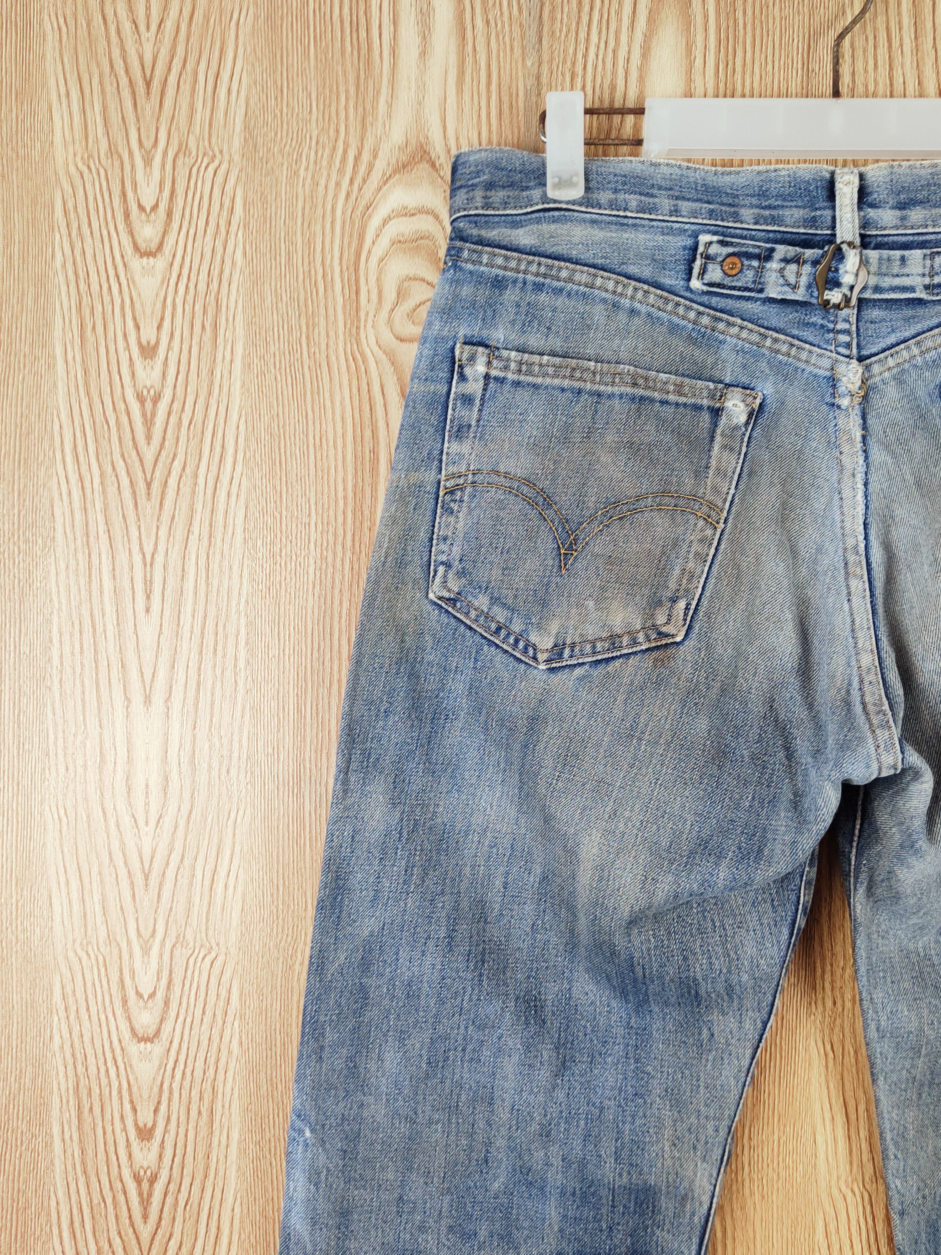 Levi's Levi's Big E light wash Faded Distressed grunge denim #W932 Size US 31 - 8 Thumbnail