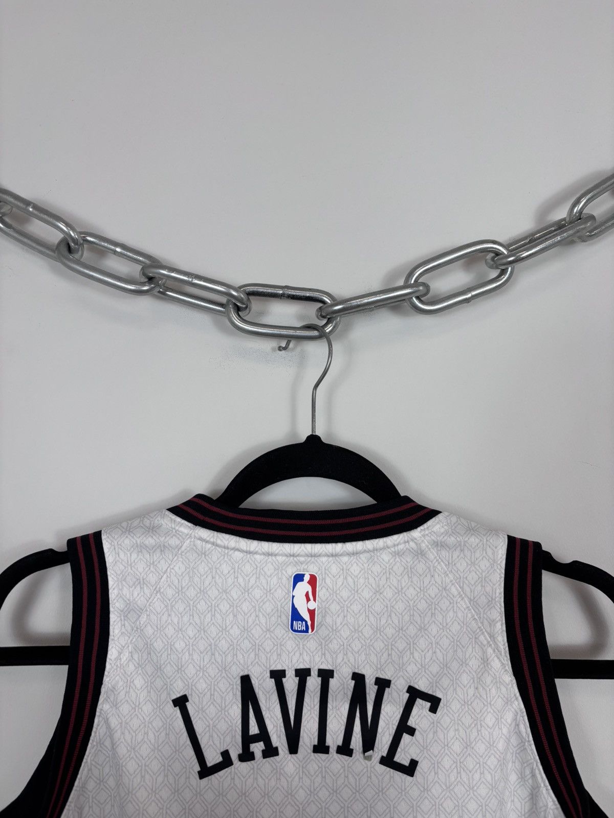 Nike Nike Chicago Bulls Zach Lavine #8 City Edition NBA Jersey Size US S / EU 44-46 / 1 - 15 Thumbnail