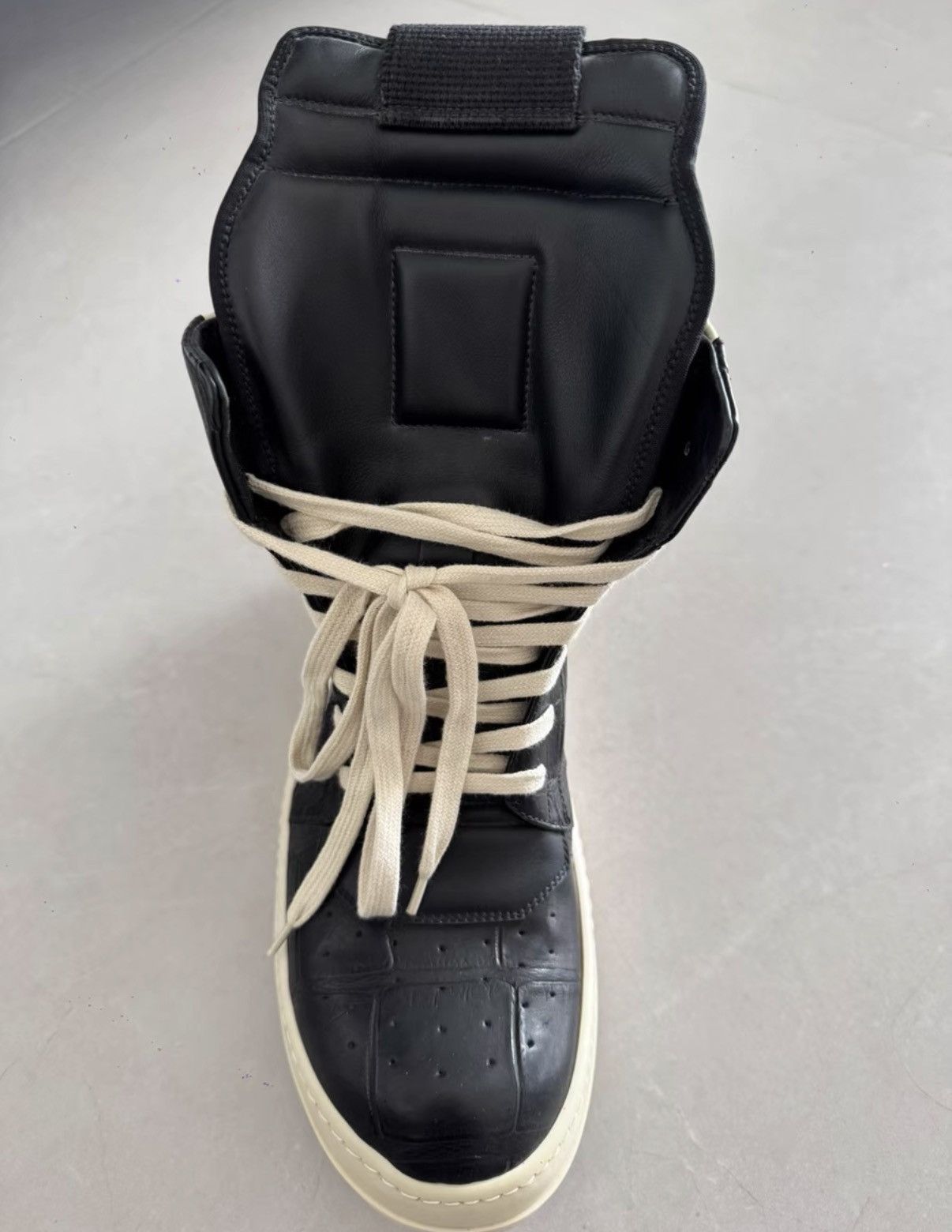 Rick Owens Rick Owens Main Line Reverse Triangle Crocodile Leather K37 Size US 8 / EU 41 - 6 Thumbnail