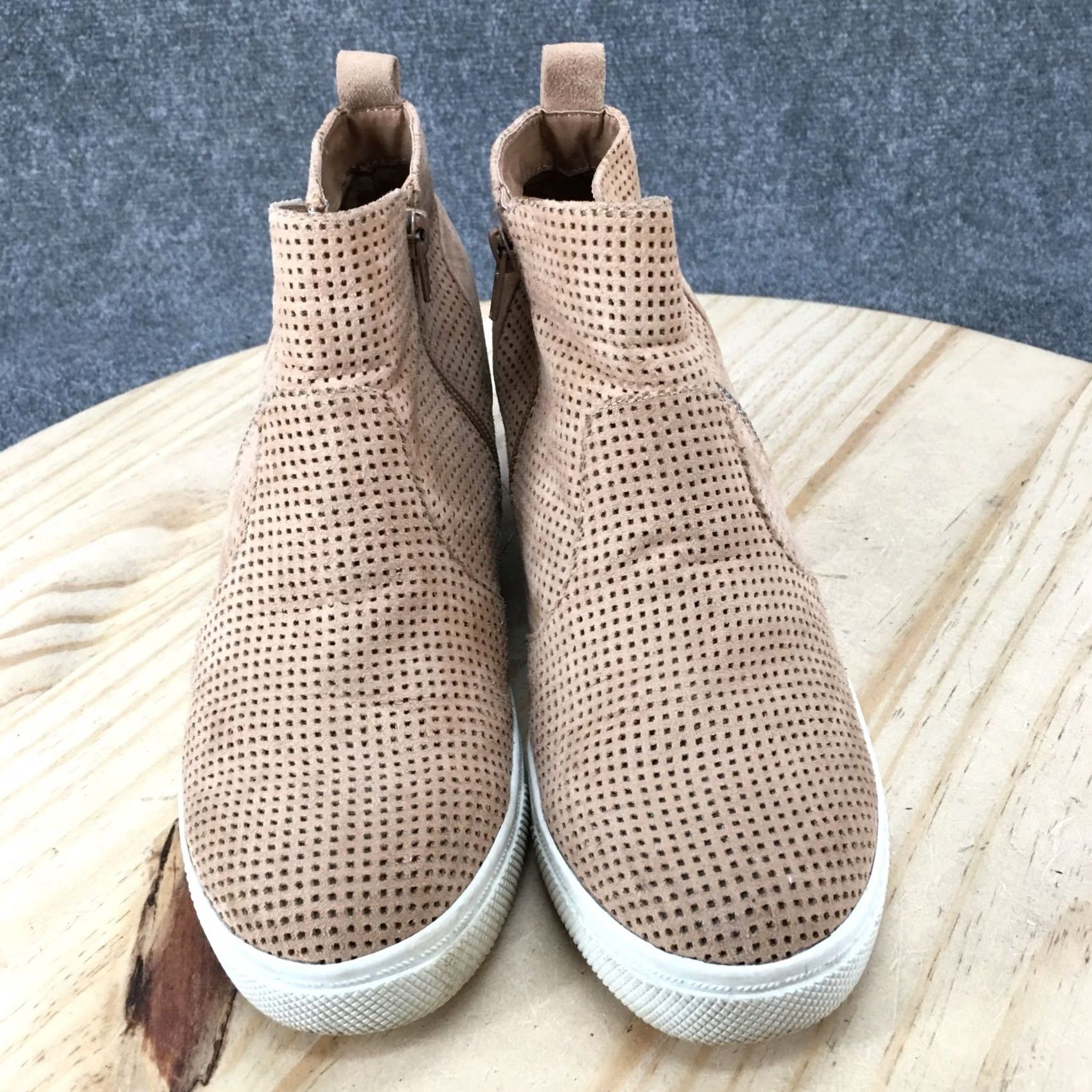 Vintage BRASH Boots Womens 11 Ankle Booties Chelsea Zip Up Comfort Beige Suede Casual Size US 11 / IT 41 - 6 Thumbnail