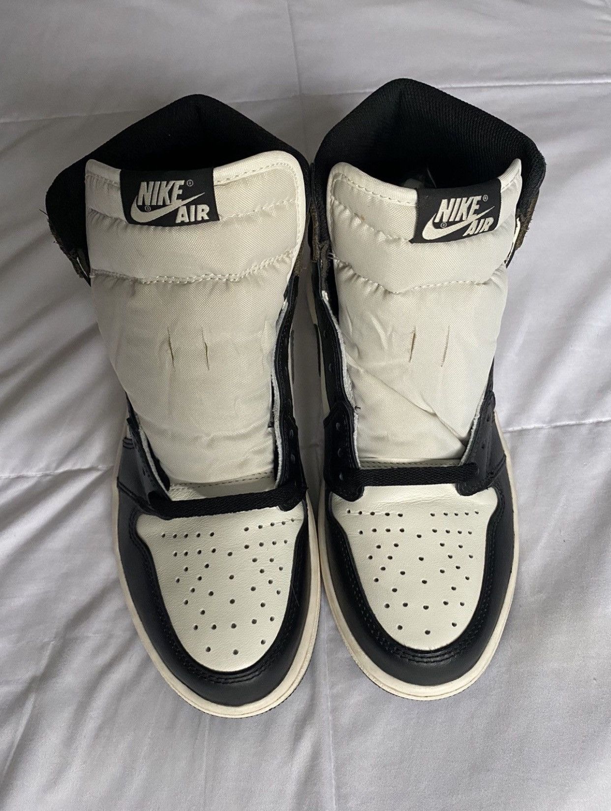 Jordan Brand × Nike Air Jordan 1 Retro High OG Dark Mocha Size US 9 / EU 42 - 3 Thumbnail