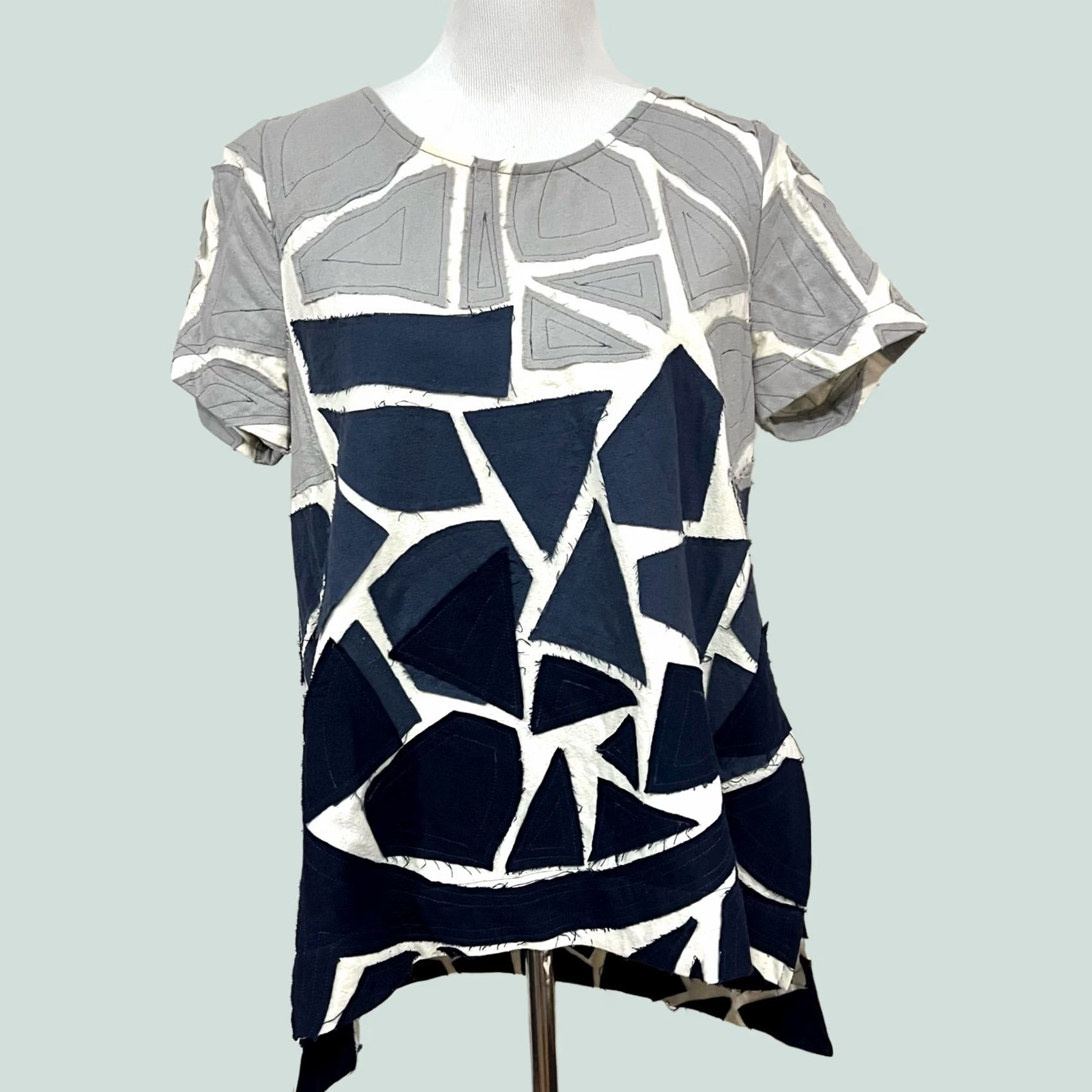 Vintage Jamie + The Jones Top Blouse Women S Silk Patchwork Gray Blue Geometric Short Sleeve Size S / US 4 / IT 40 - 1 Thumbnail